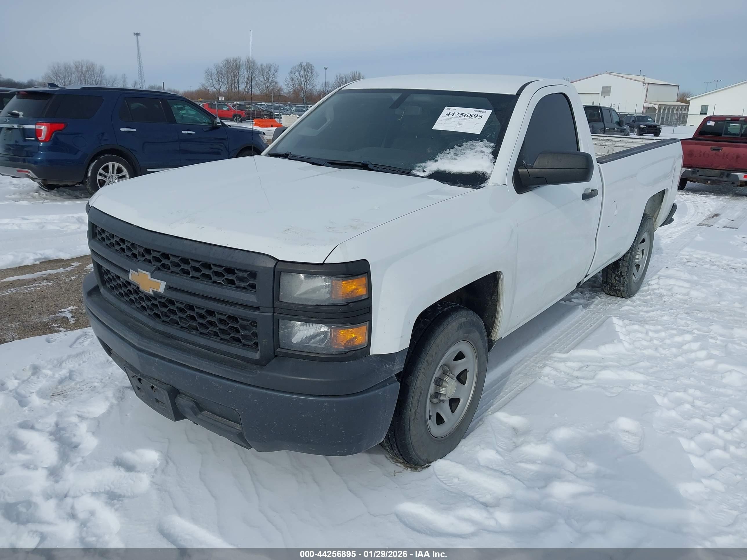 CHEVROLET SILVERADO image 2