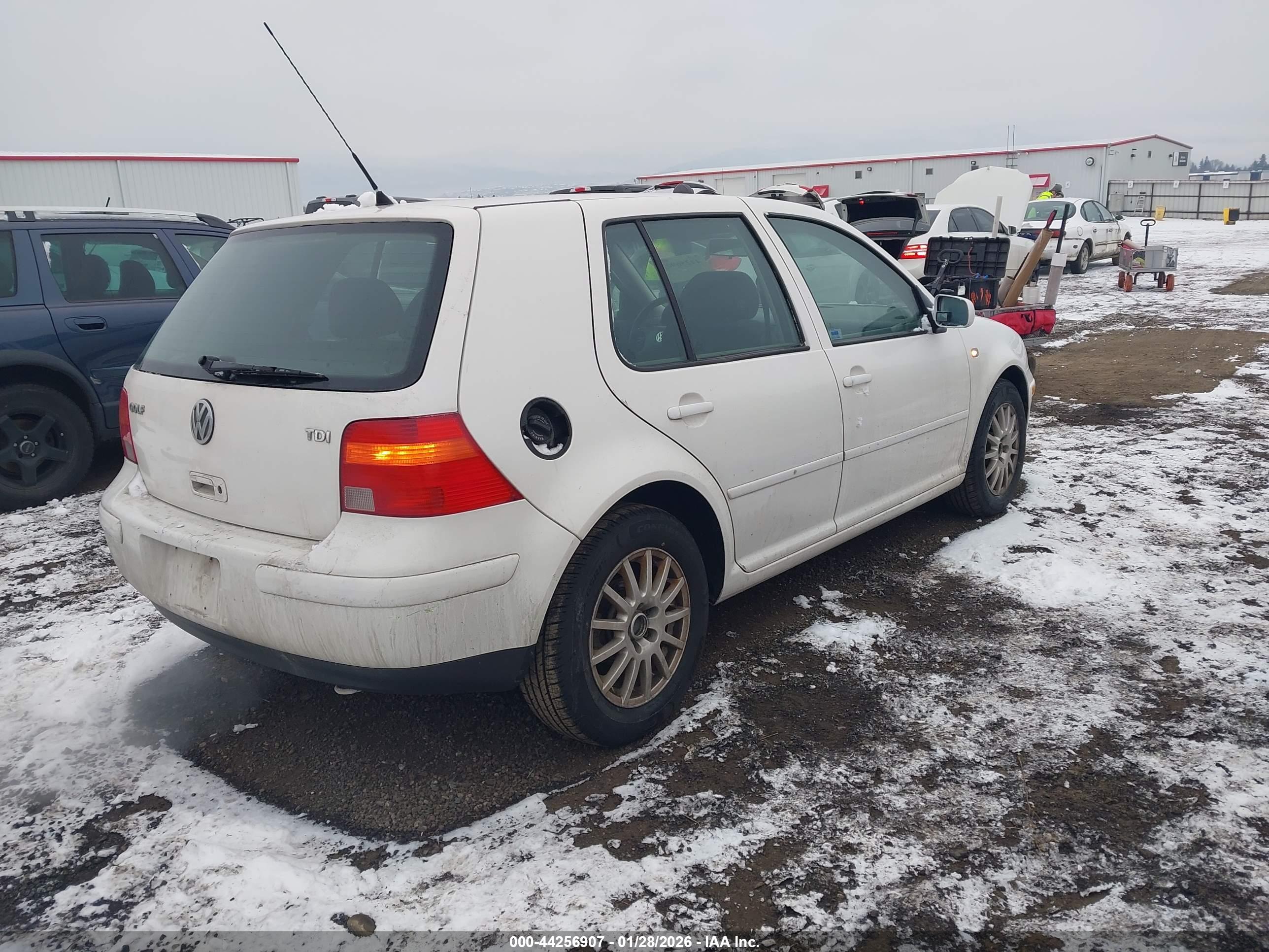VOLKSWAGEN GOLF image 4
