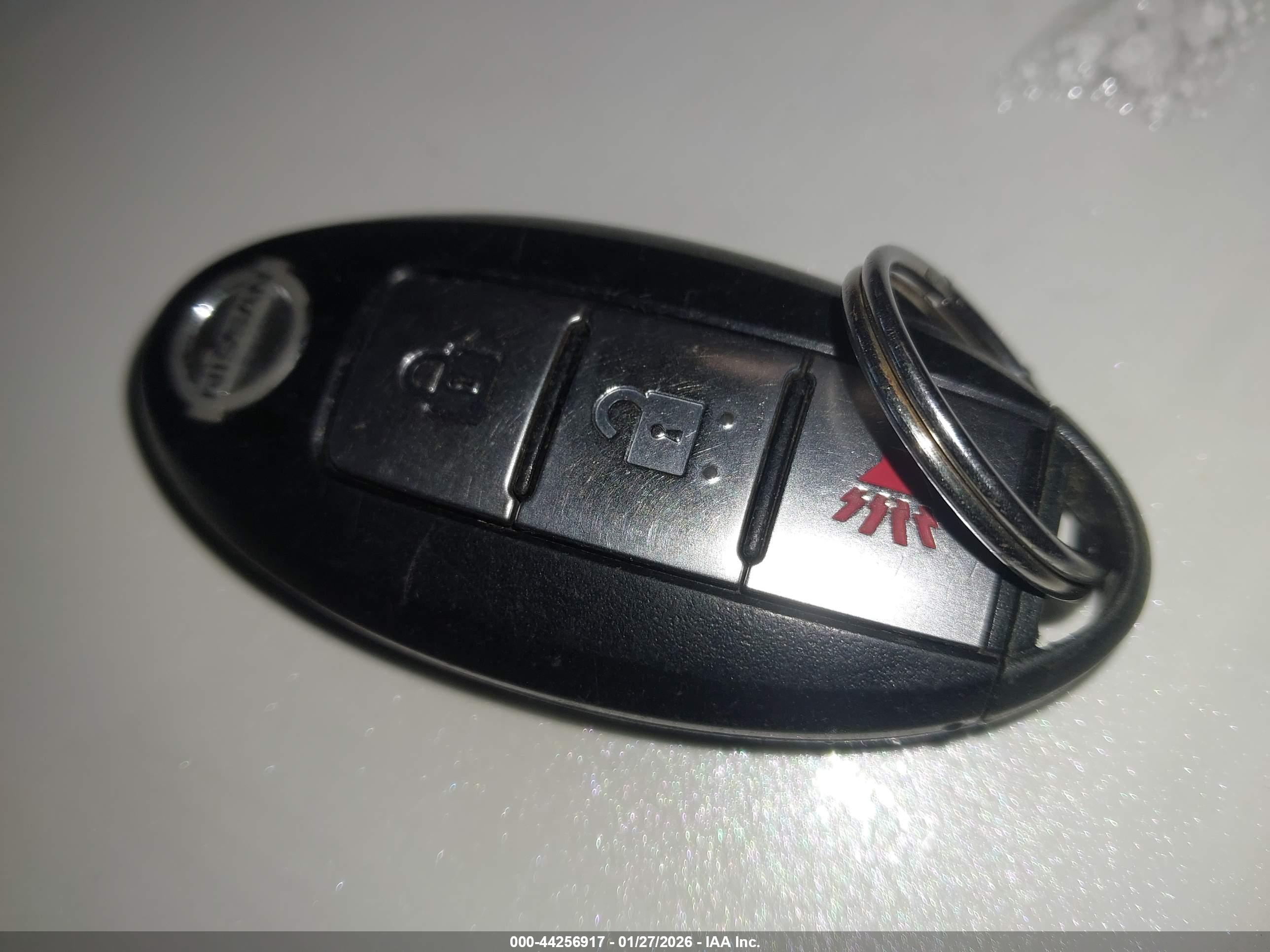 NISSAN ROGUE image 11