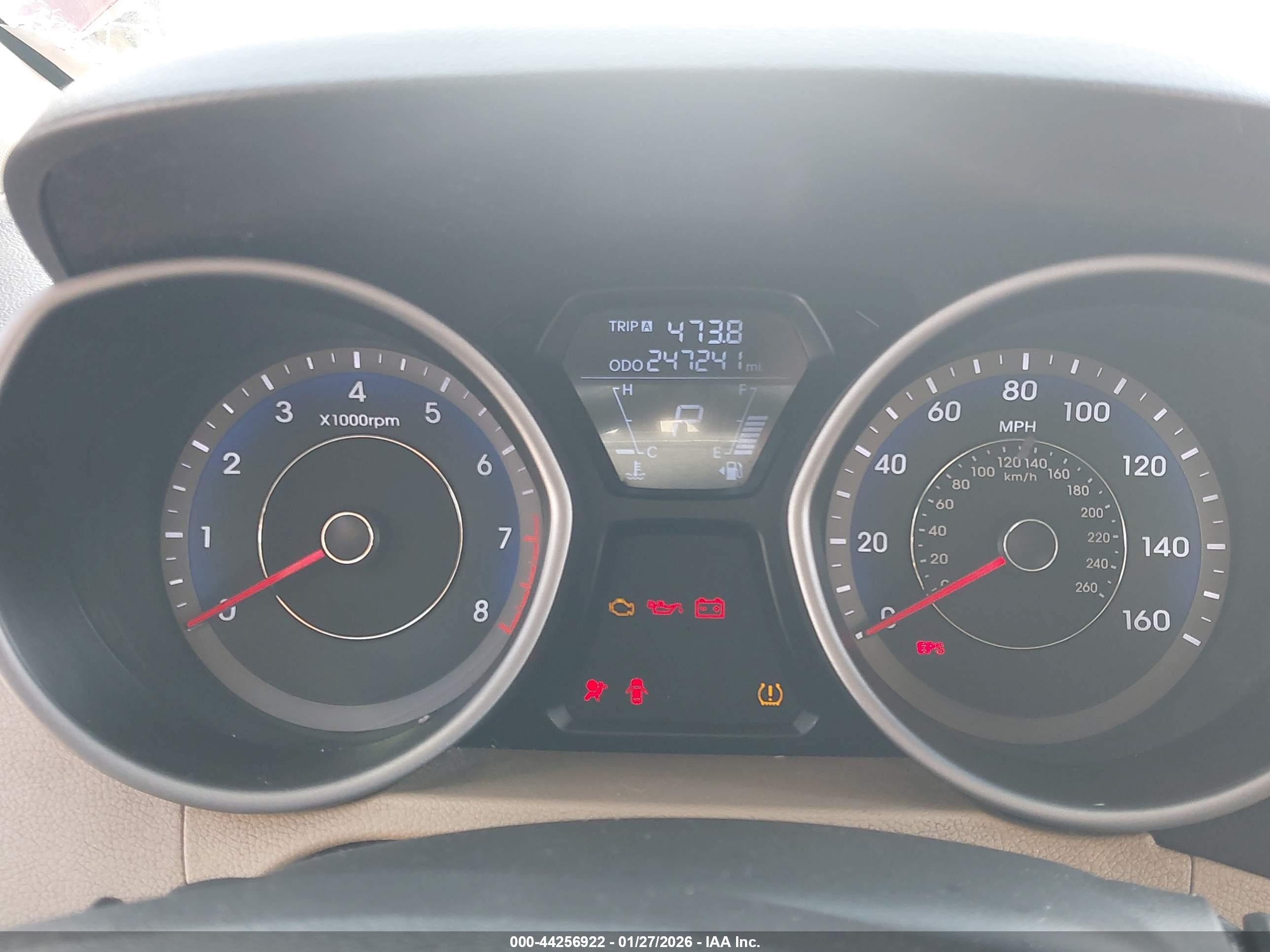 HYUNDAI ELANTRA image 7