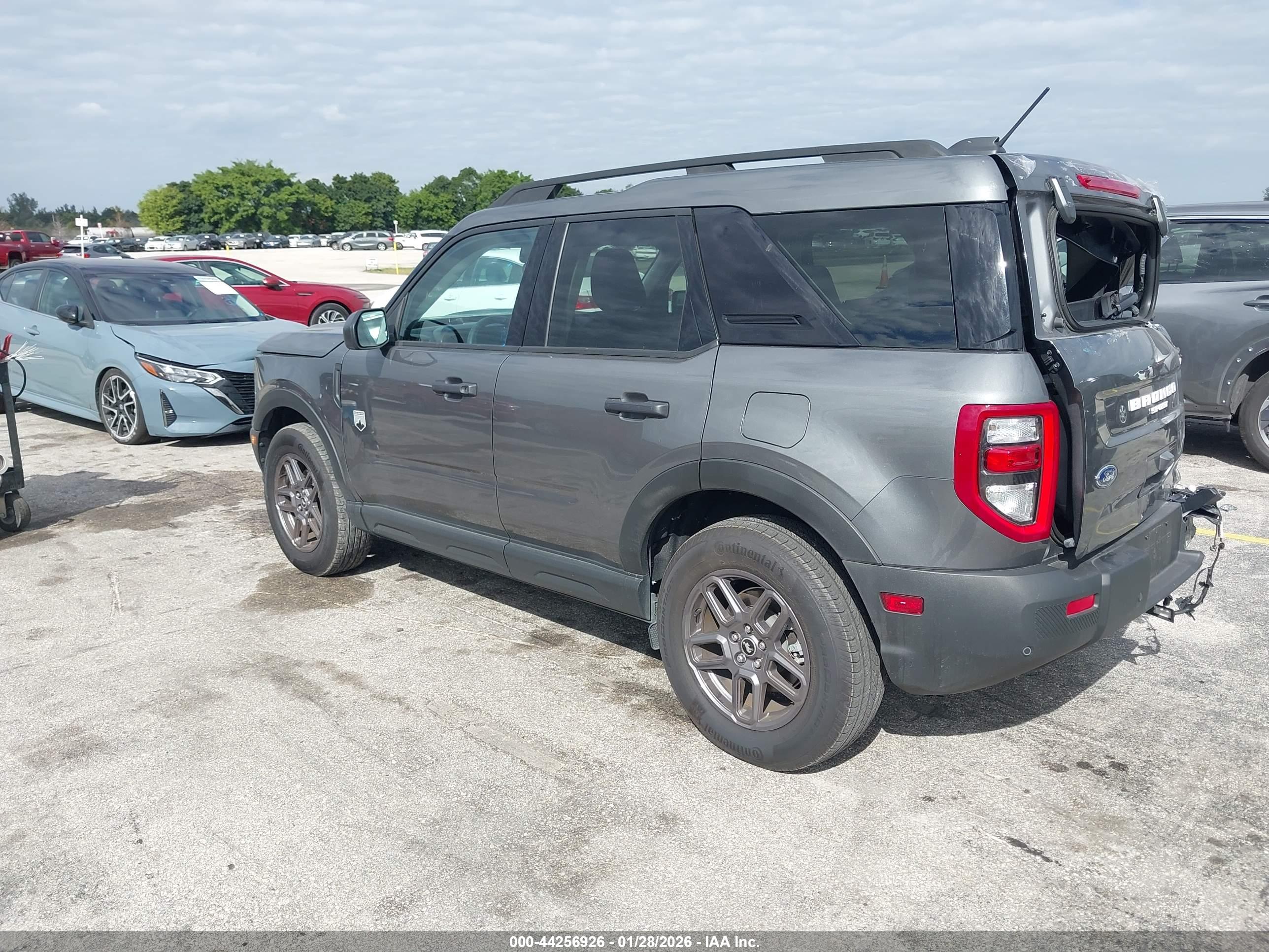 FORD BRONCO image 3
