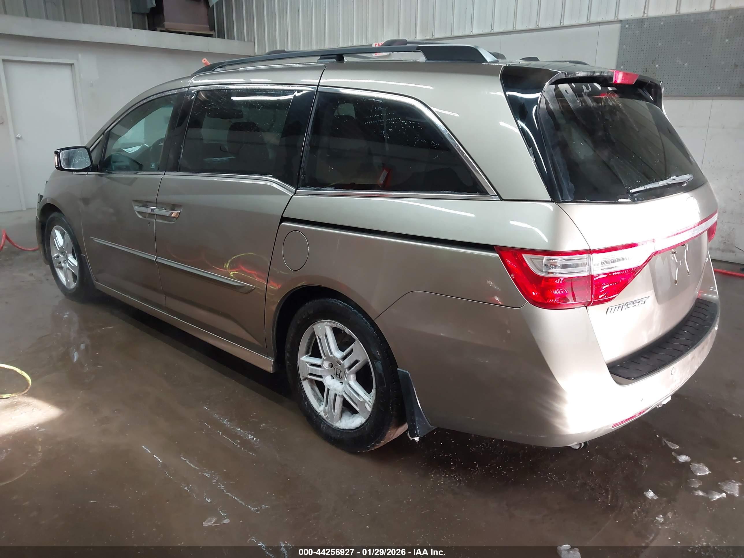 HONDA ODYSSEY image 3