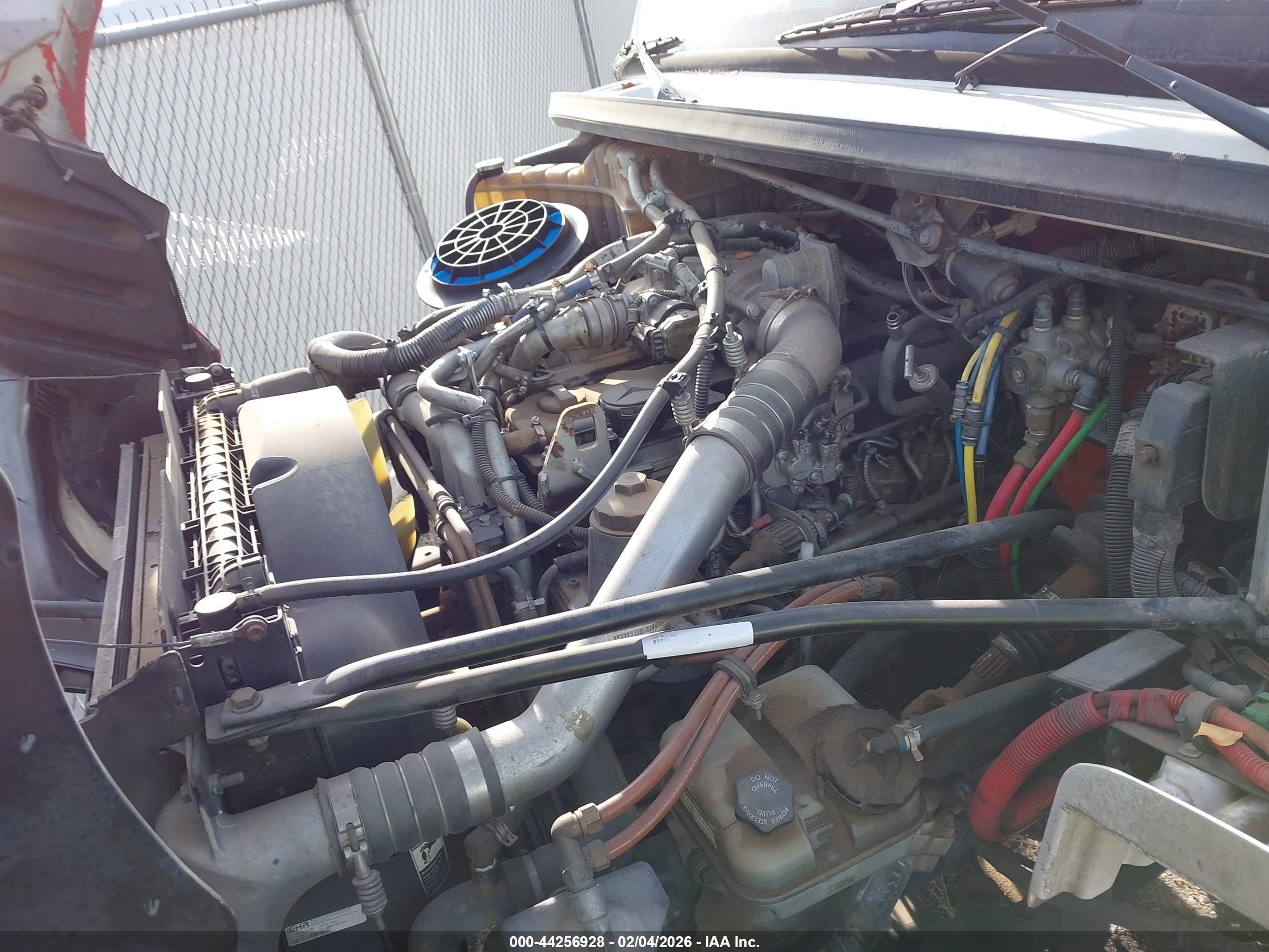 FREIGHTLINER M2 image 10