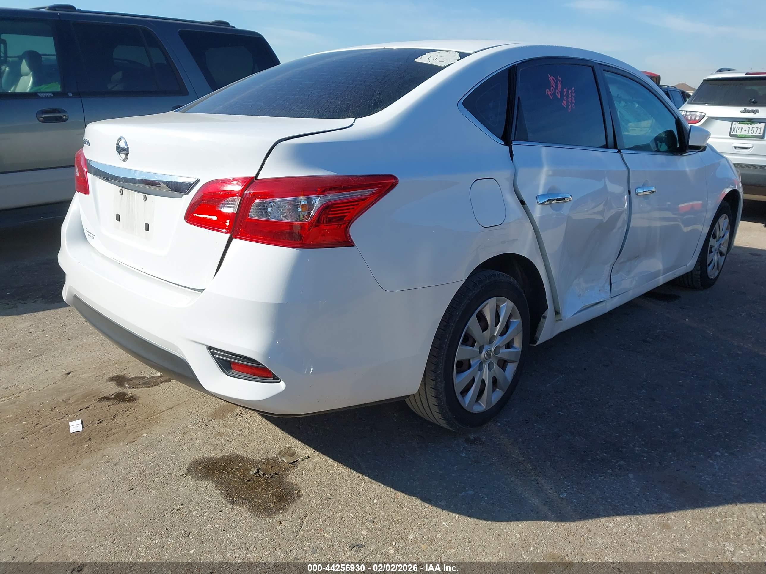 NISSAN SENTRA image 4