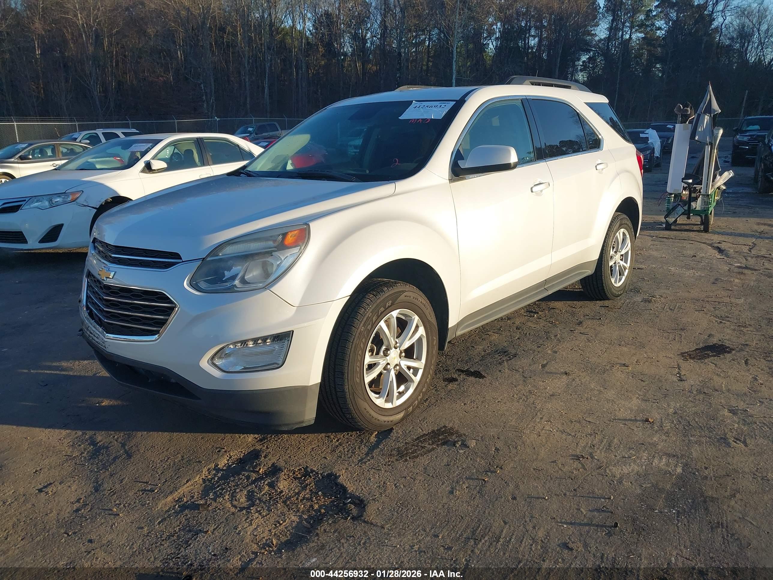 CHEVROLET EQUINOX image 2