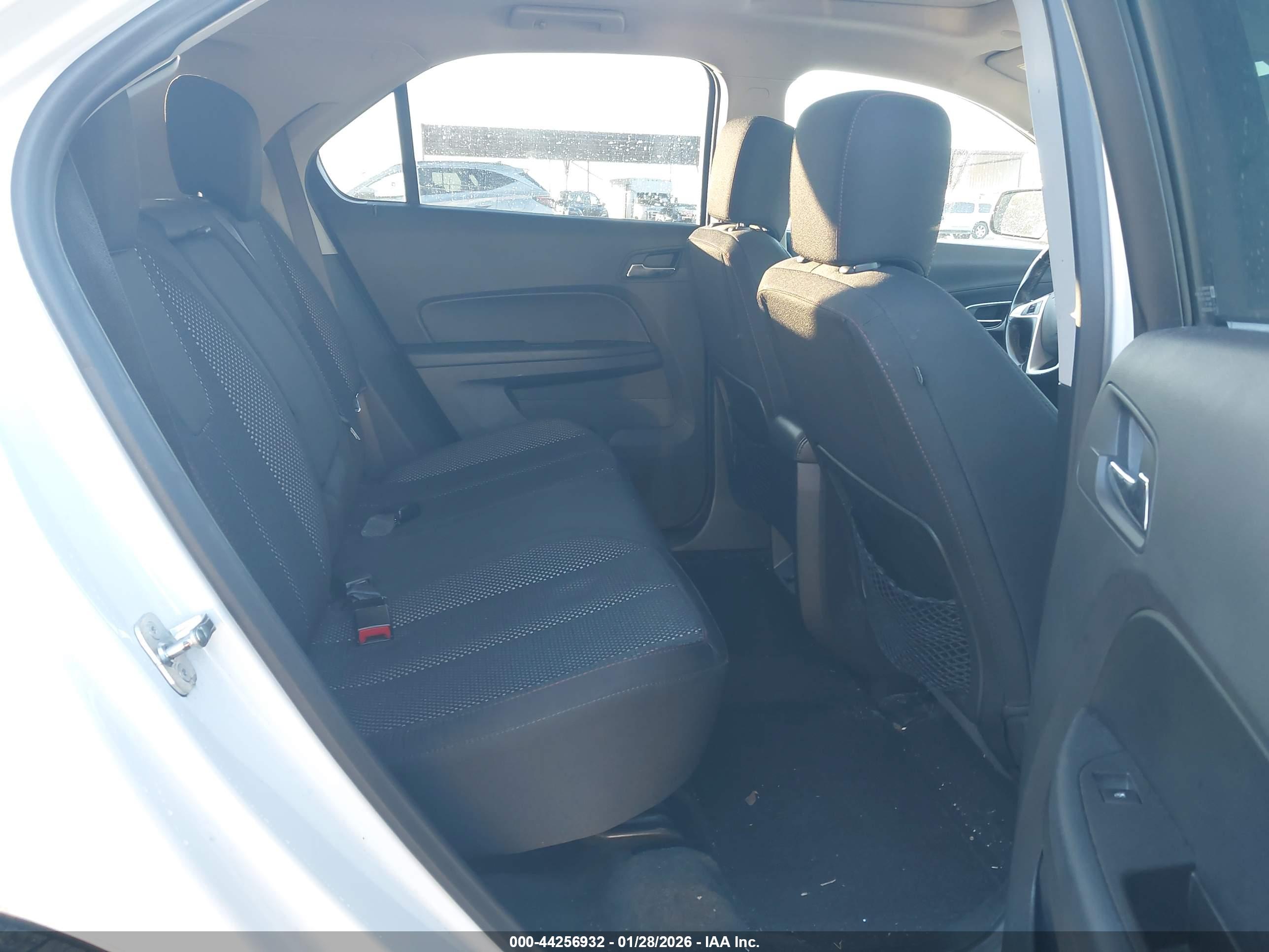 CHEVROLET EQUINOX image 8