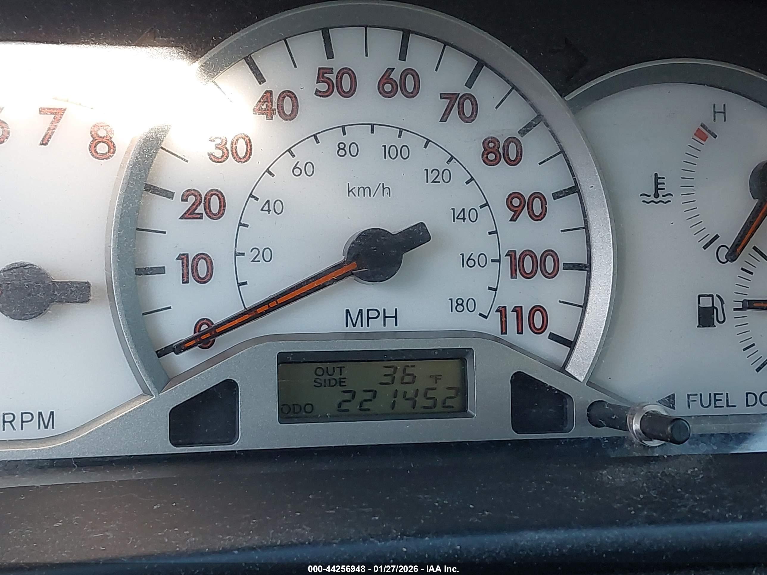 TOYOTA COROLLA image 7