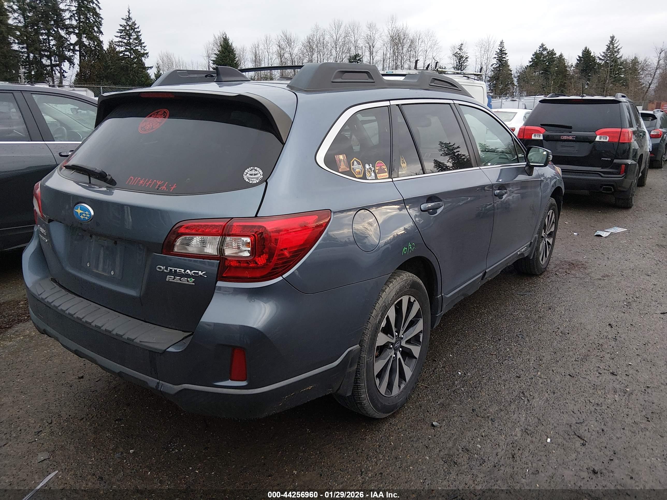 SUBARU OUTBACK image 4