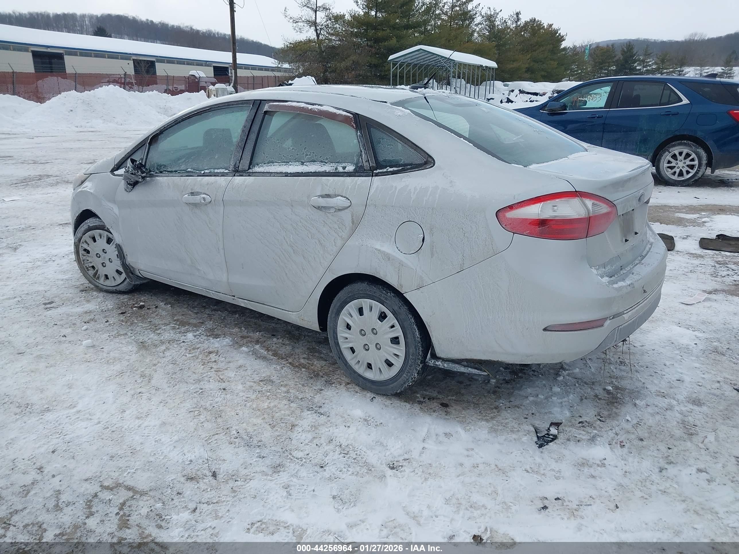 FORD FIESTA image 3
