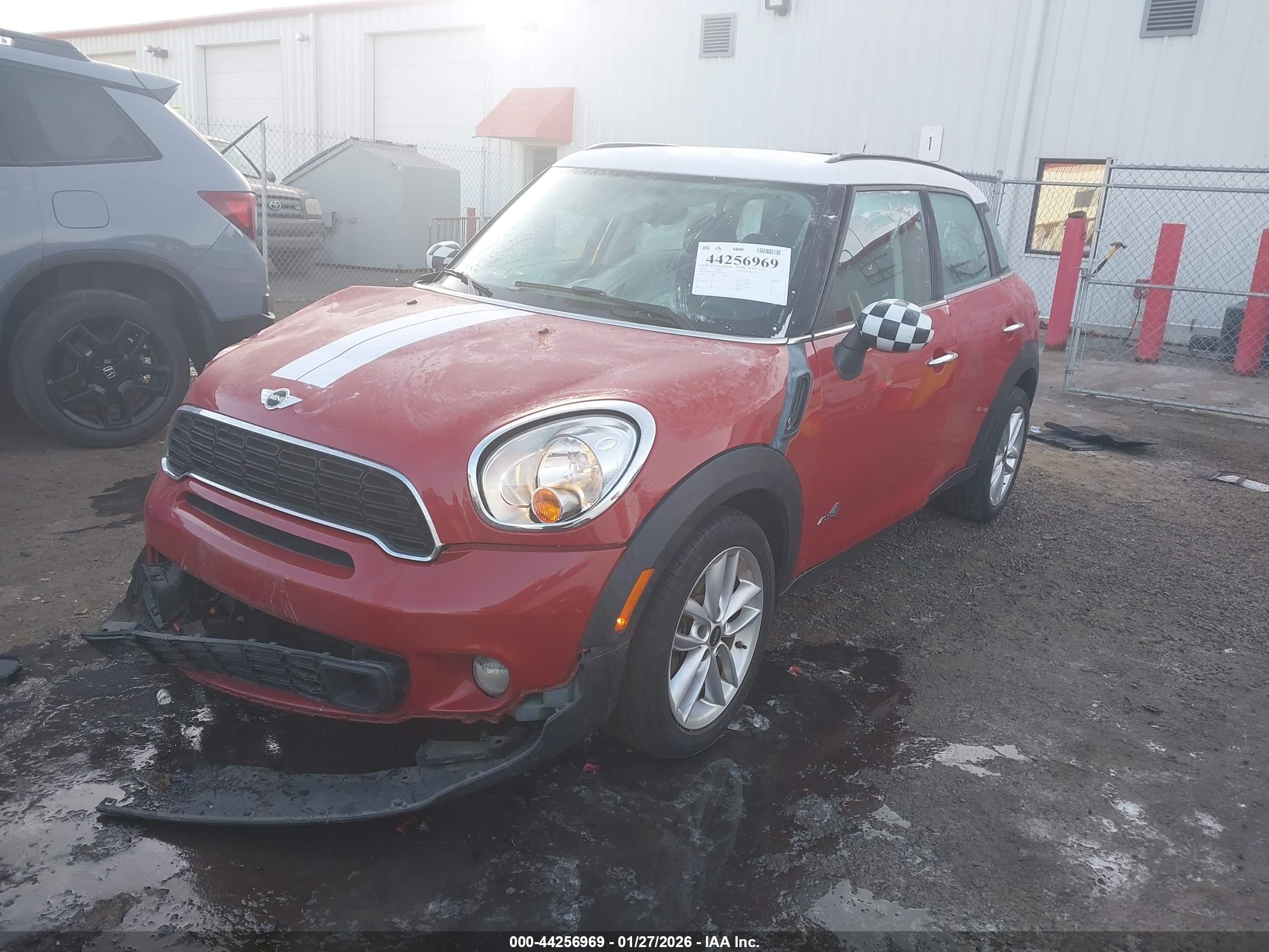 MINI COUNTRYMAN image 2