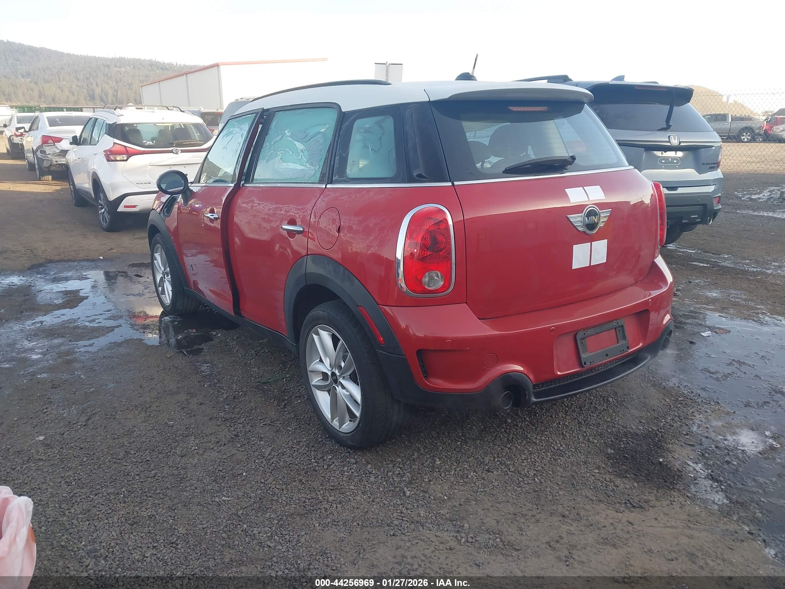 MINI COUNTRYMAN image 3