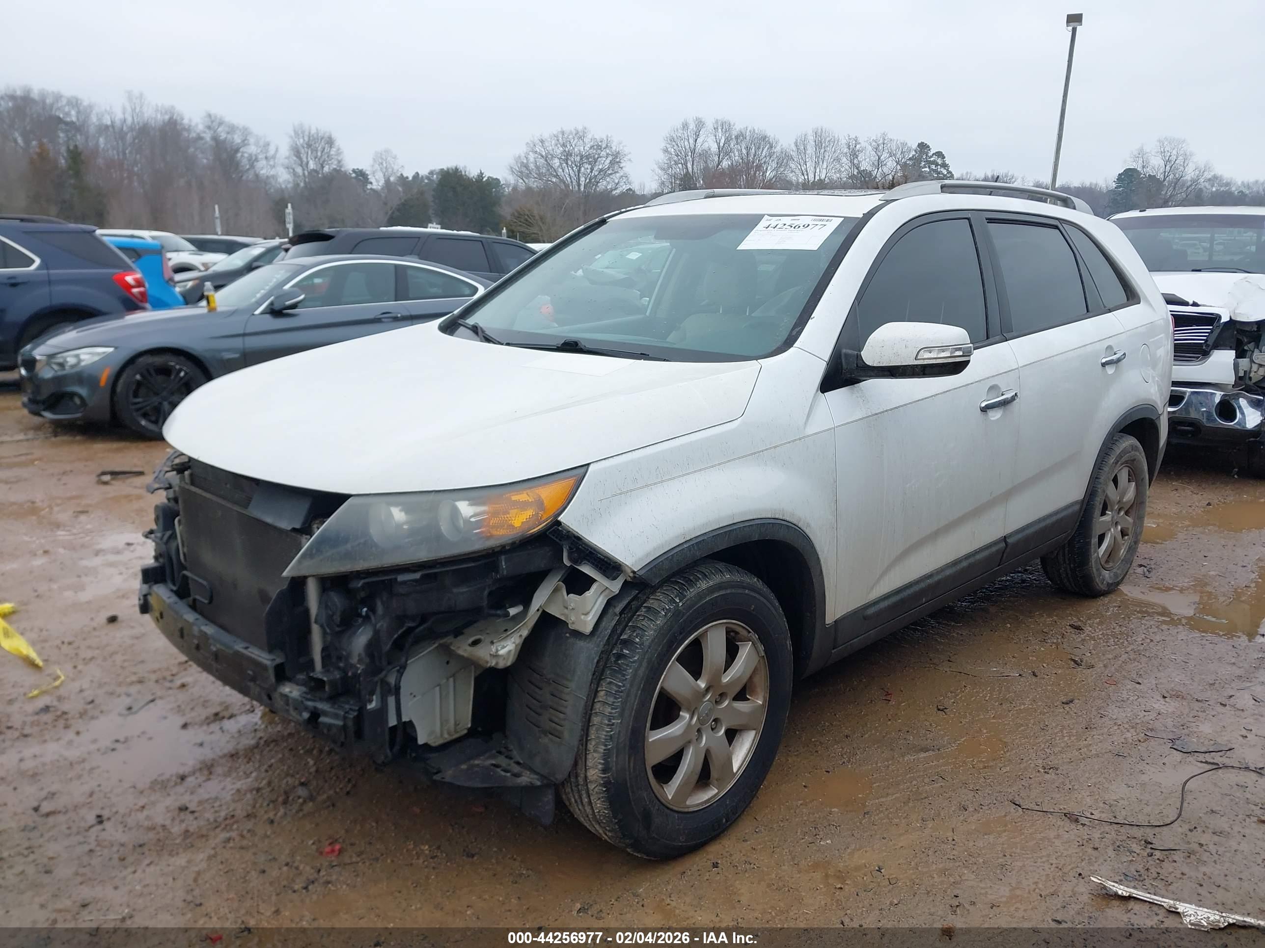 KIA SORENTO image 2