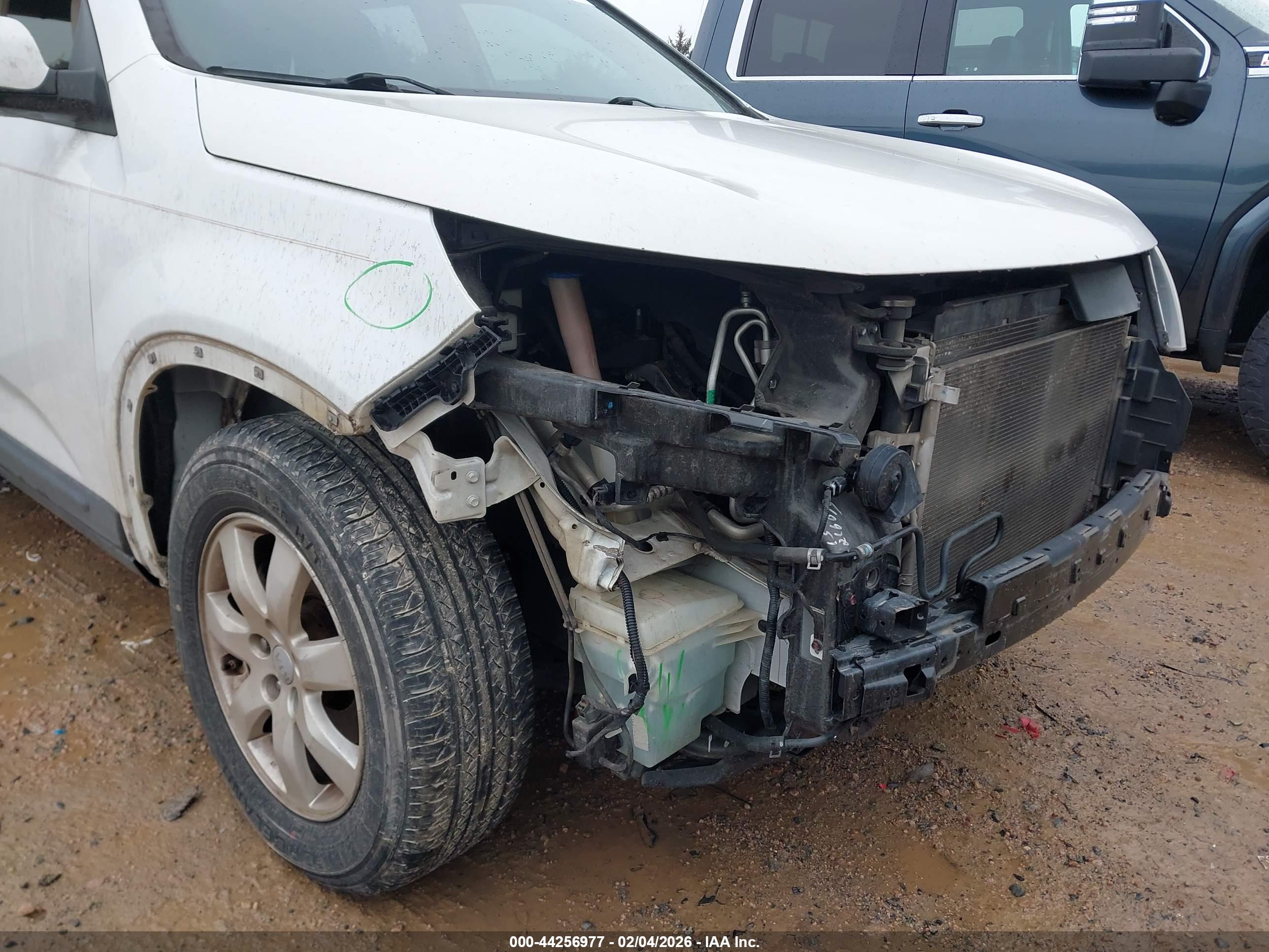 KIA SORENTO image 6