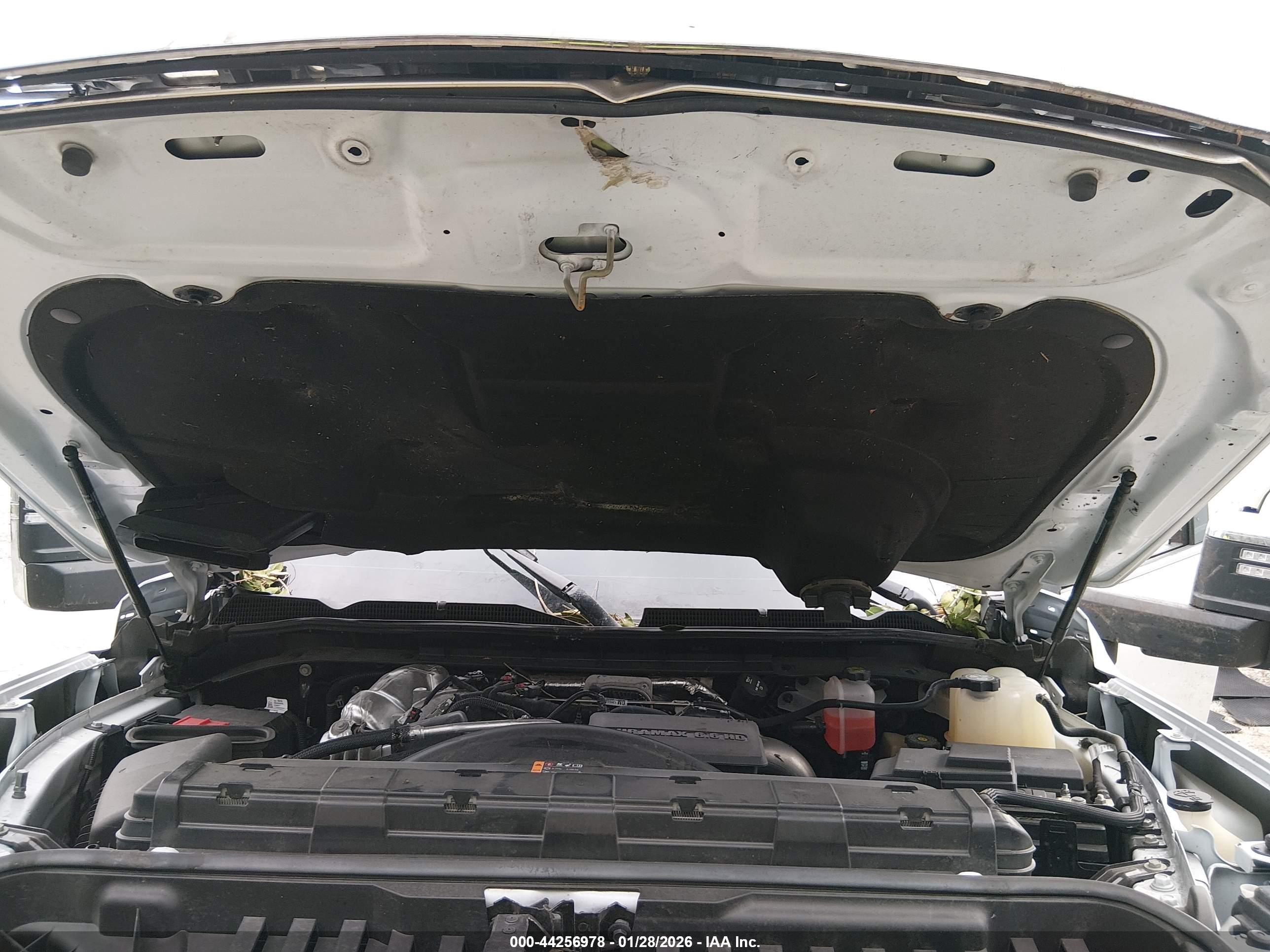 GMC SIERRA image 10