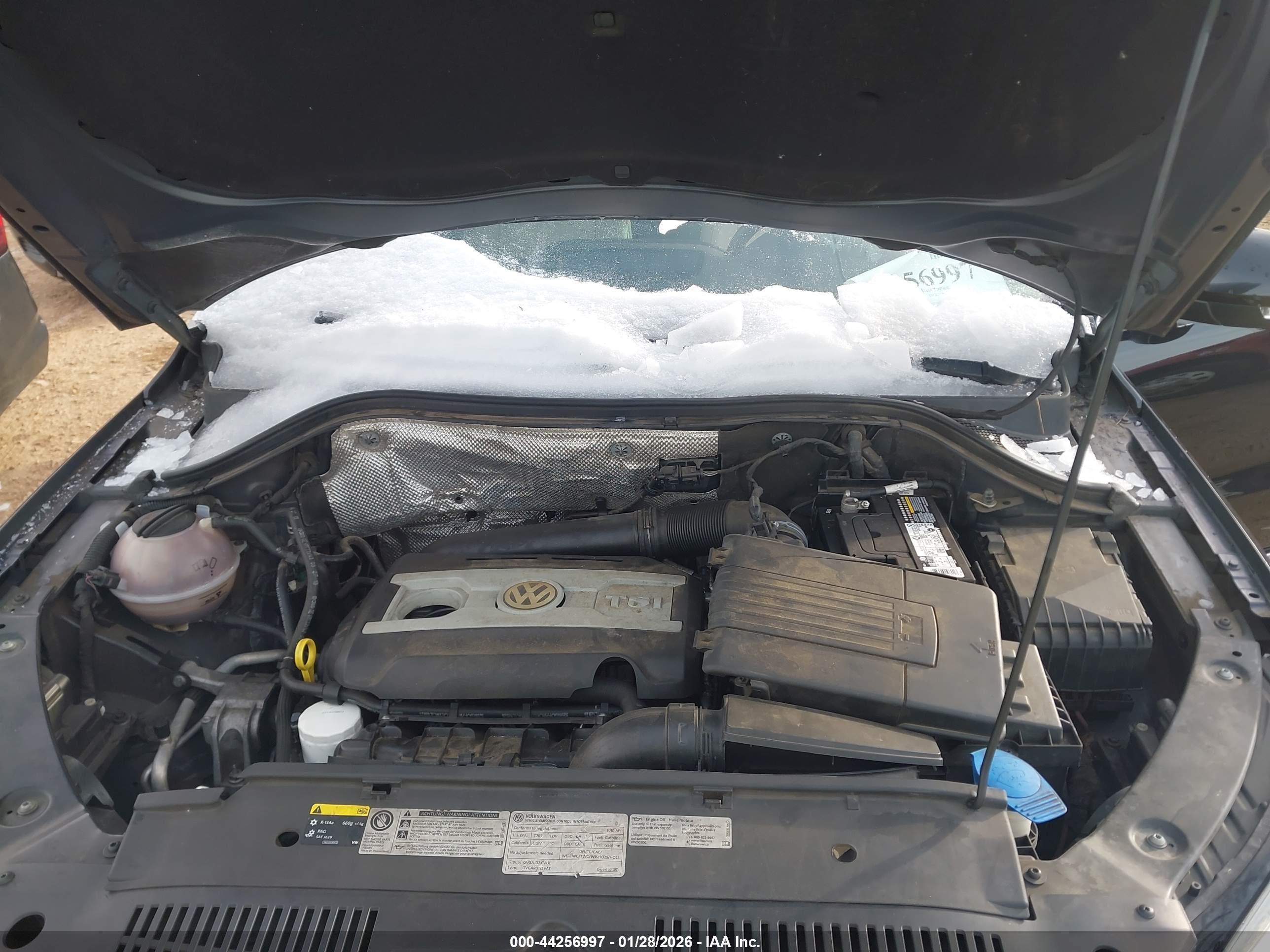 VOLKSWAGEN TIGUAN image 10