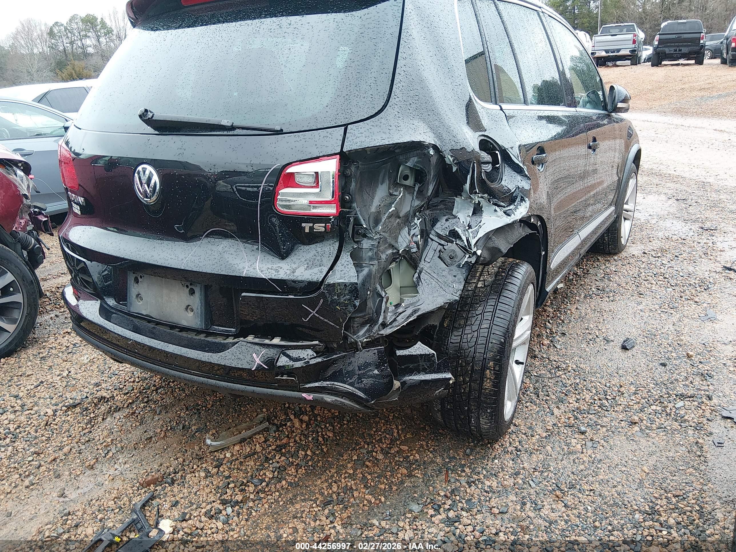 VOLKSWAGEN TIGUAN image 6
