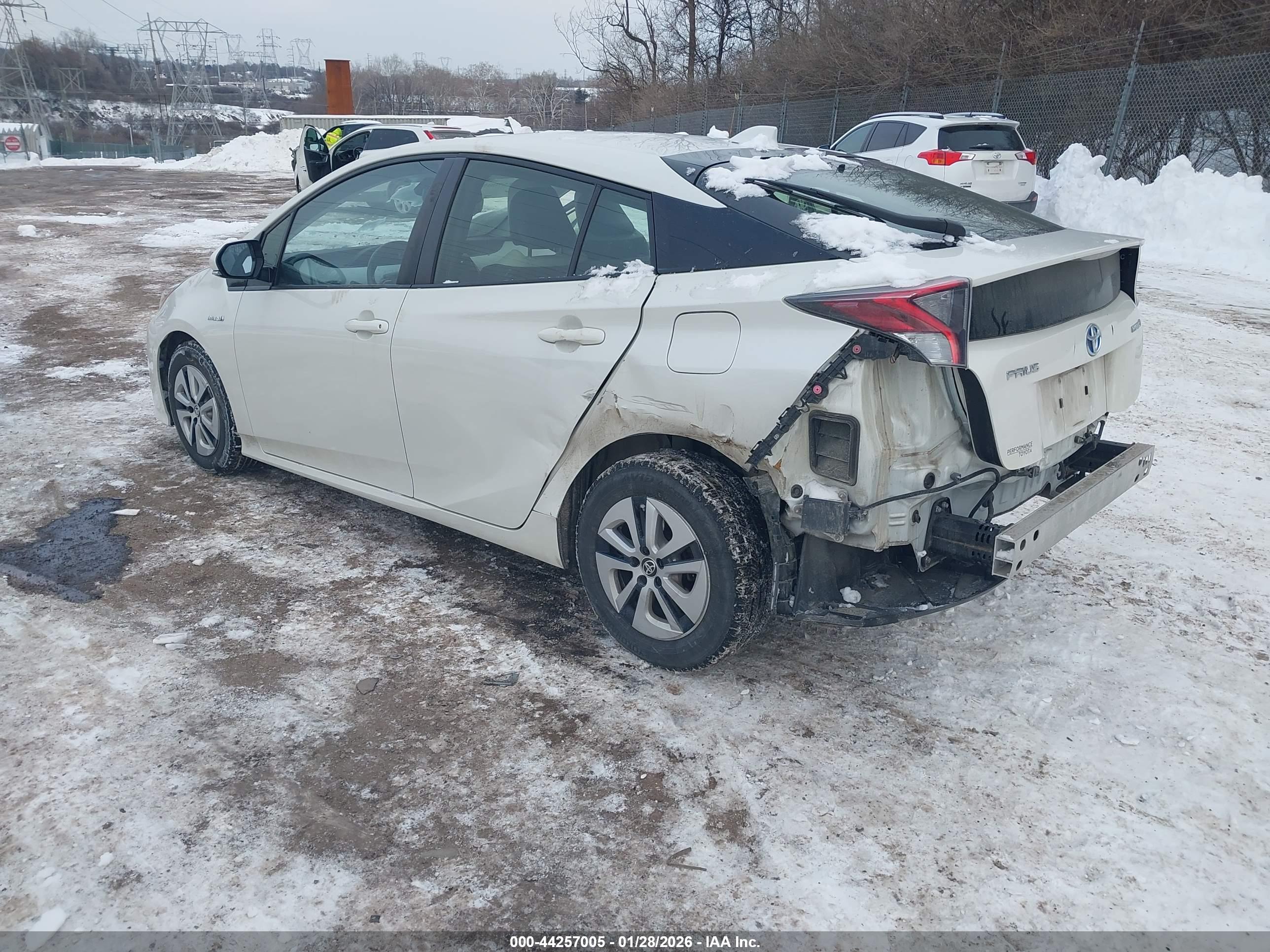 TOYOTA PRIUS image 3