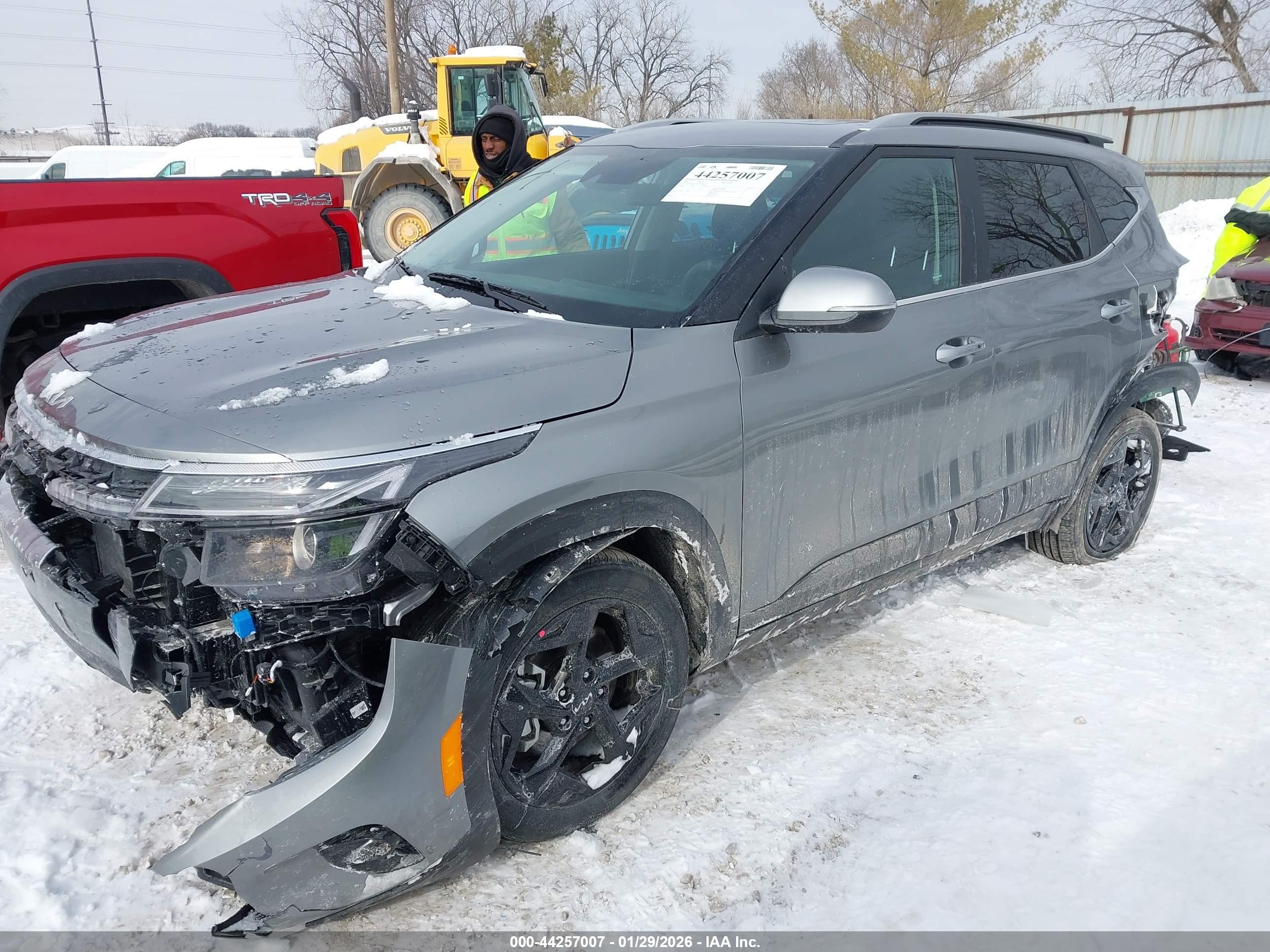 KIA SELTOS image 2