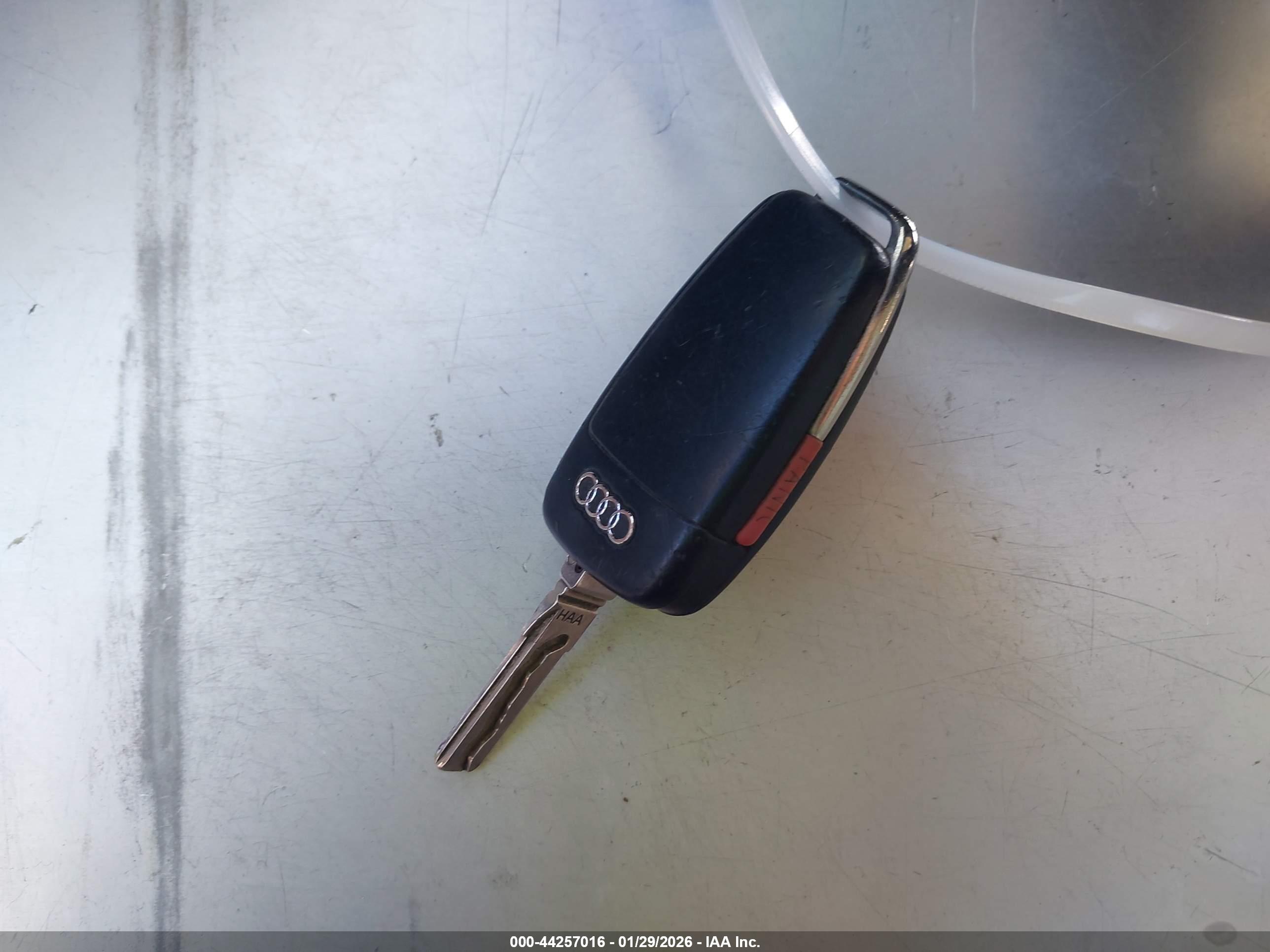 AUDI Q7 image 11