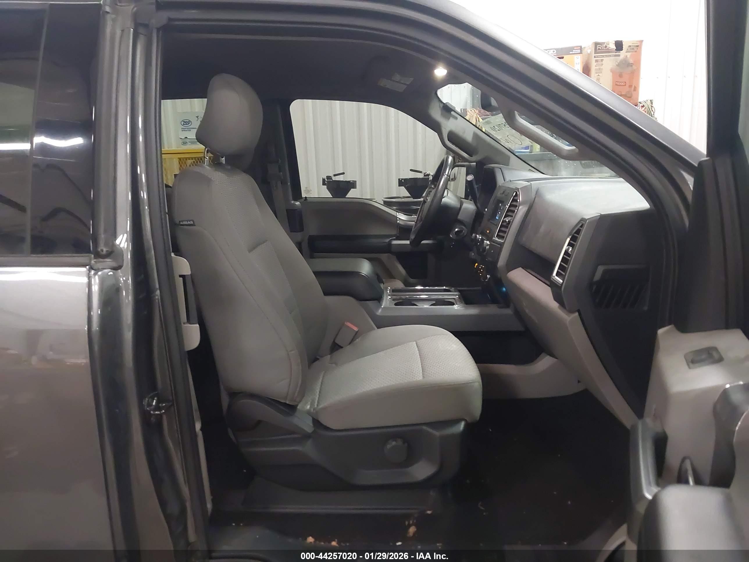 FORD F-150 image 5