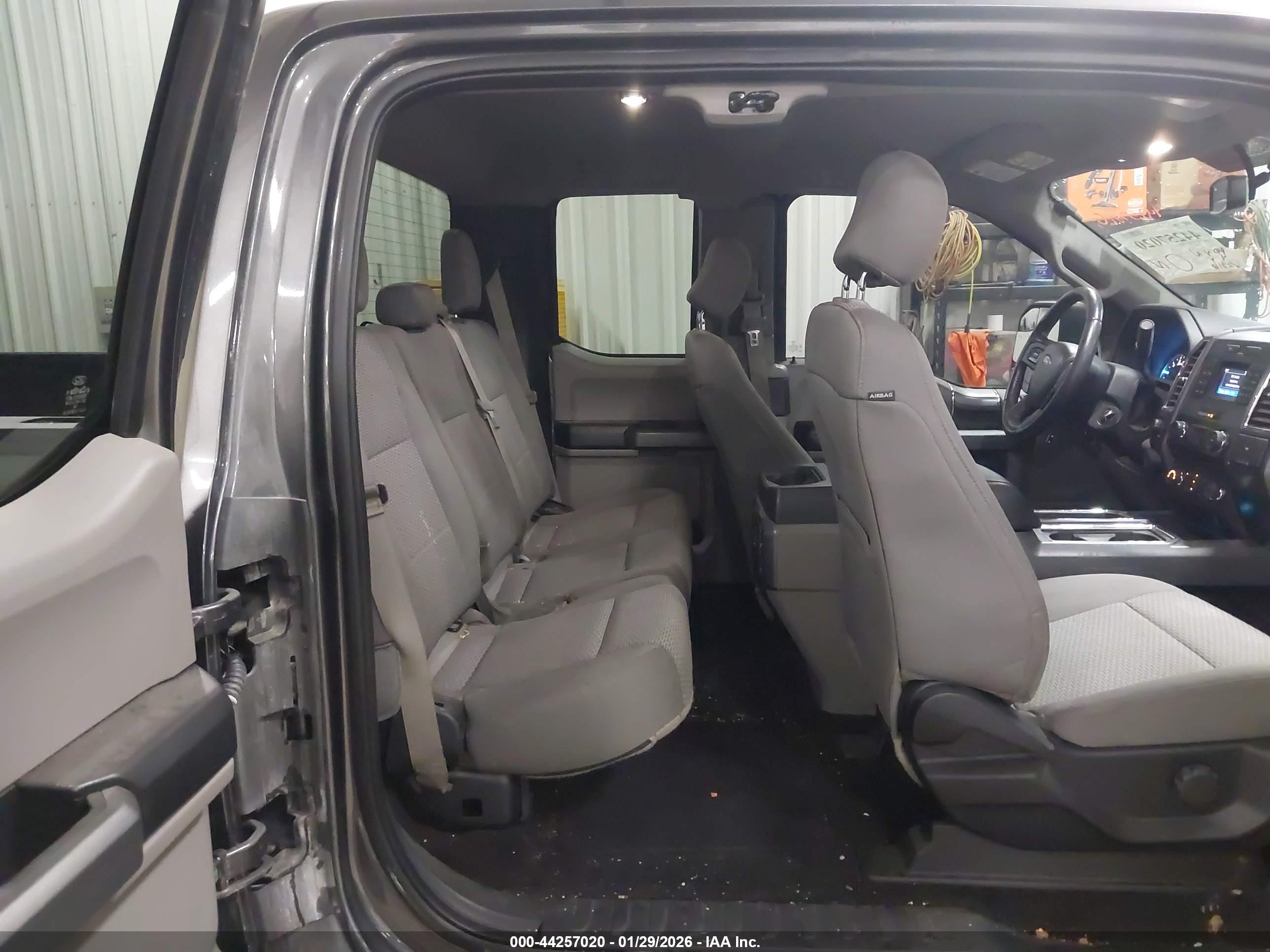 FORD F-150 image 8