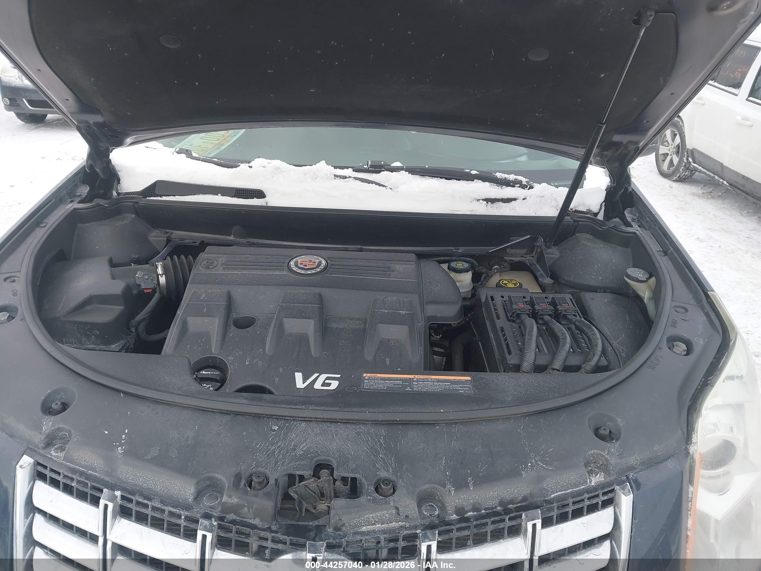 CADILLAC SRX image 10