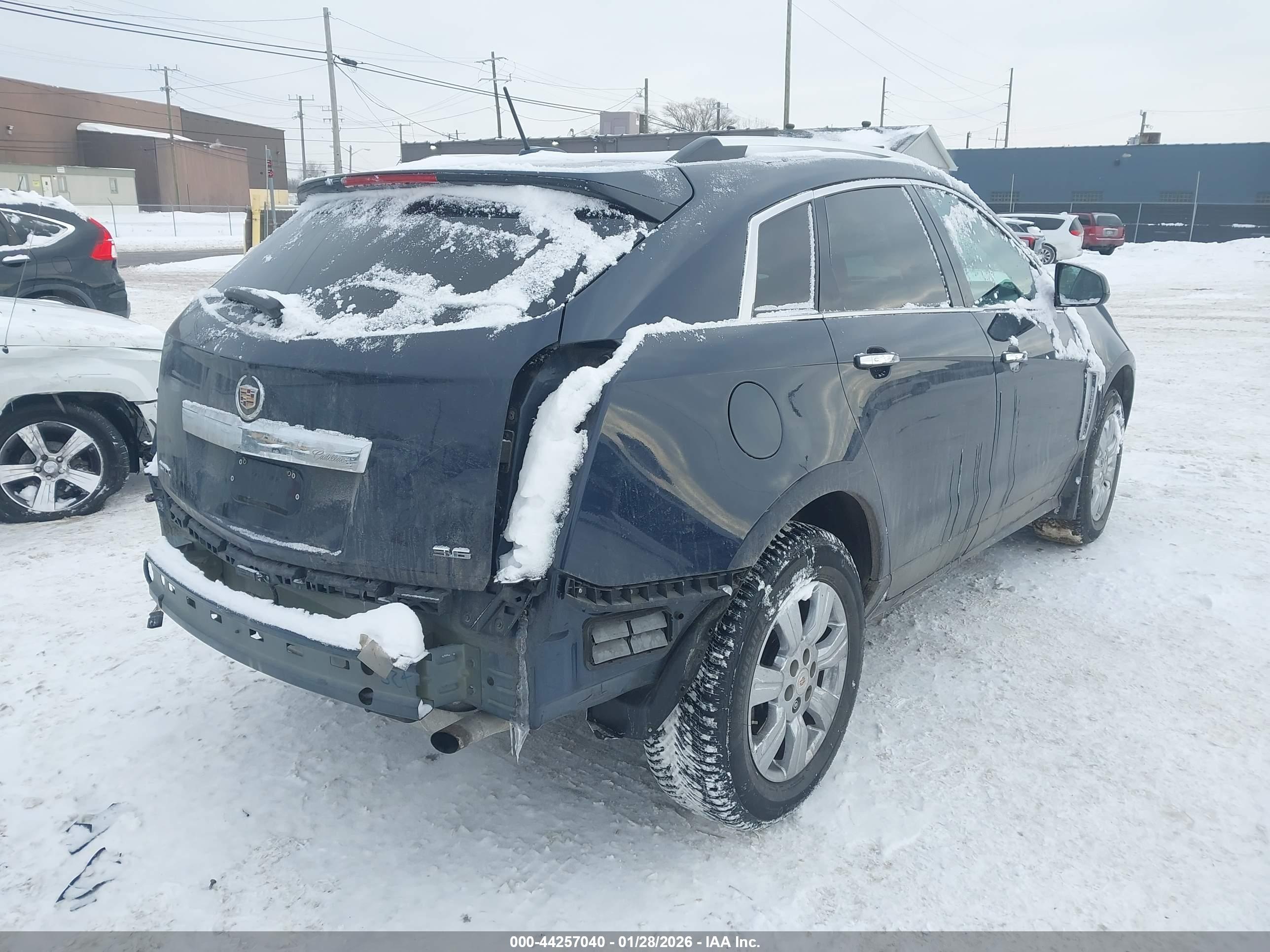 CADILLAC SRX image 4