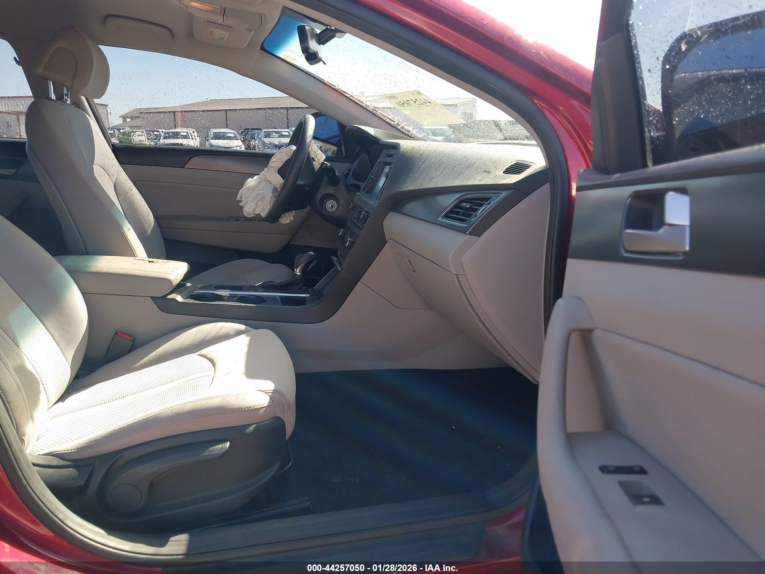 HYUNDAI SONATA image 5