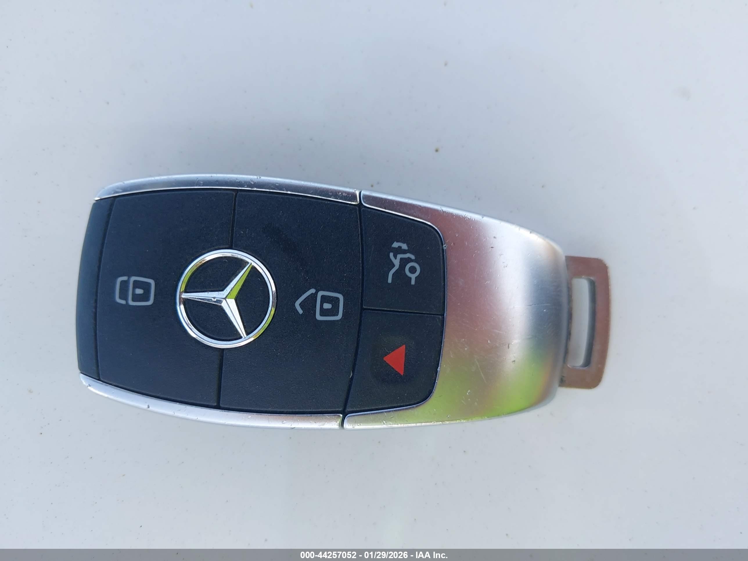 MERCEDES-BENZ GLE image 11