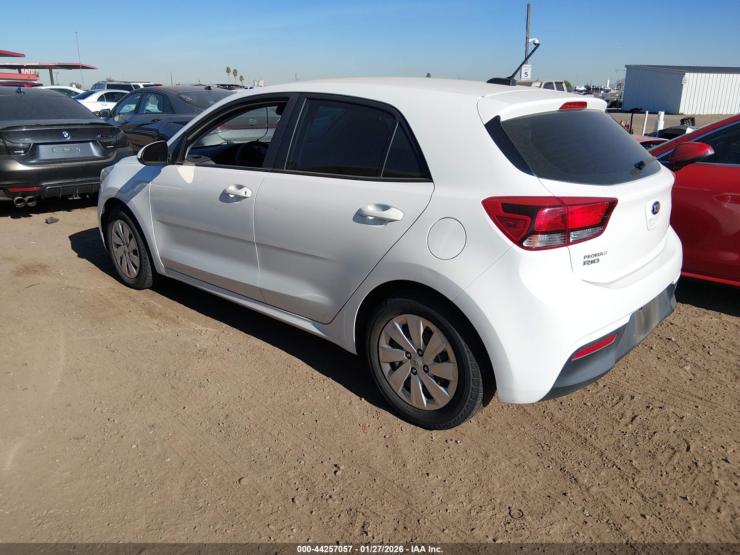 KIA RIO image 3