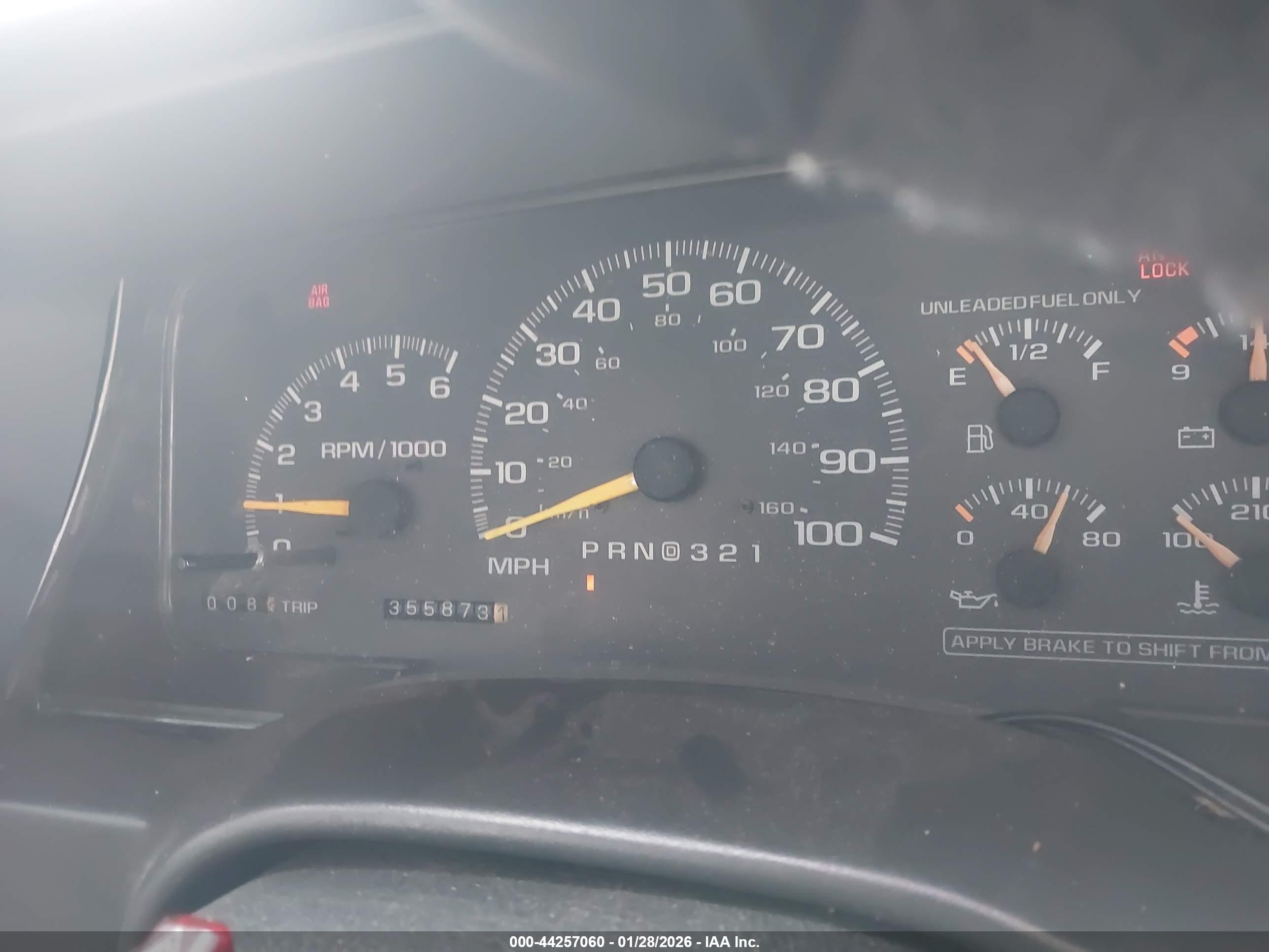 CHEVROLET C1500 image 7