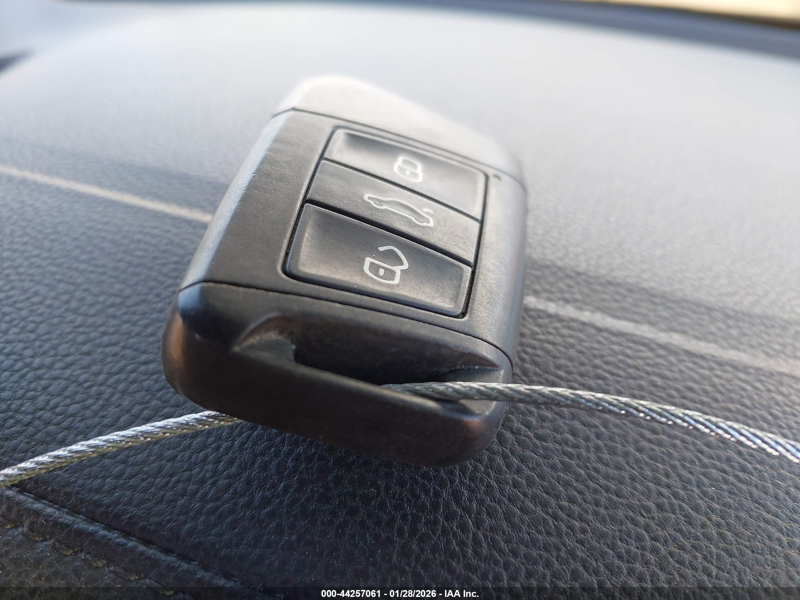 VOLKSWAGEN JETTA image 11