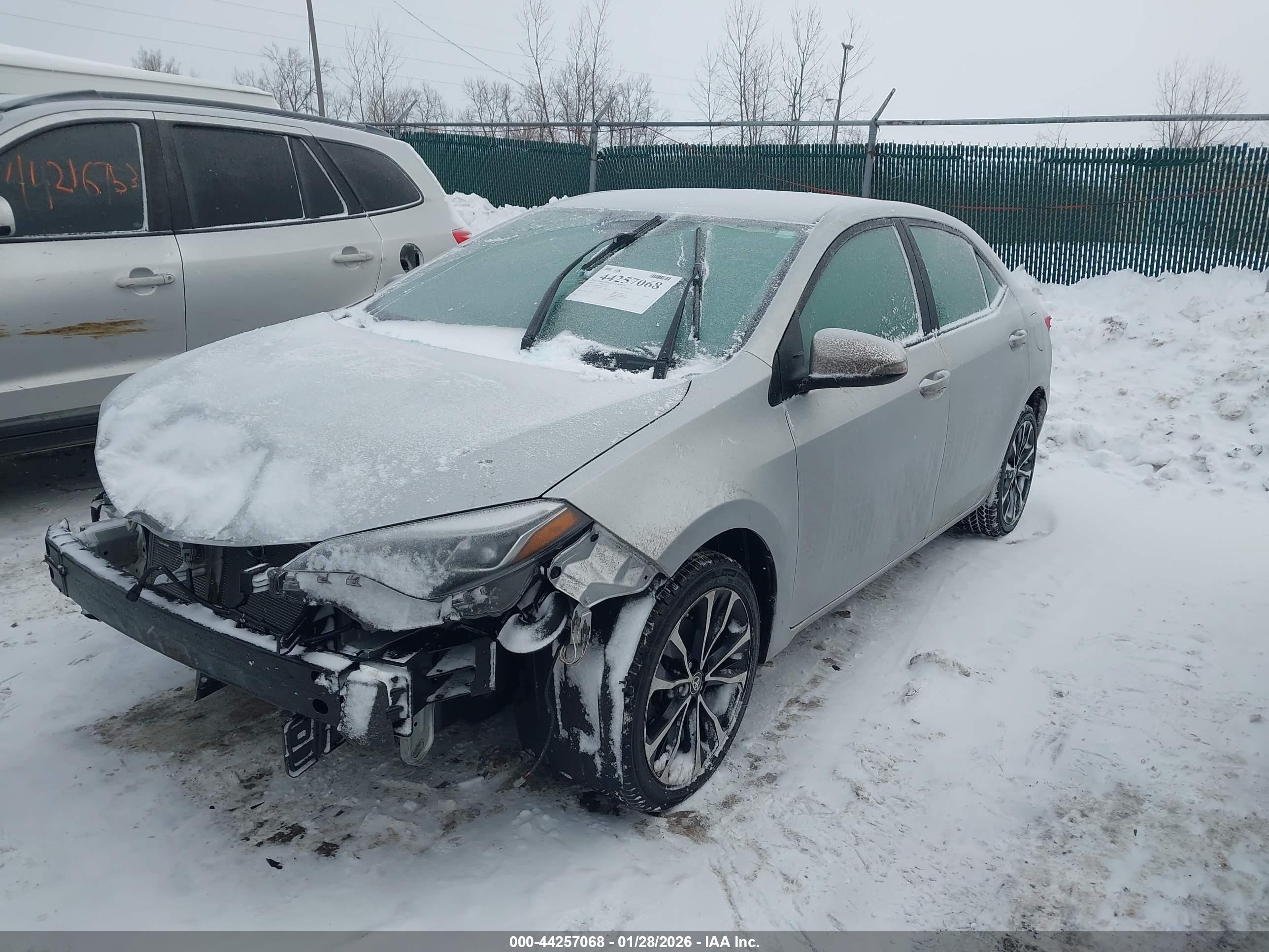 TOYOTA COROLLA image 2