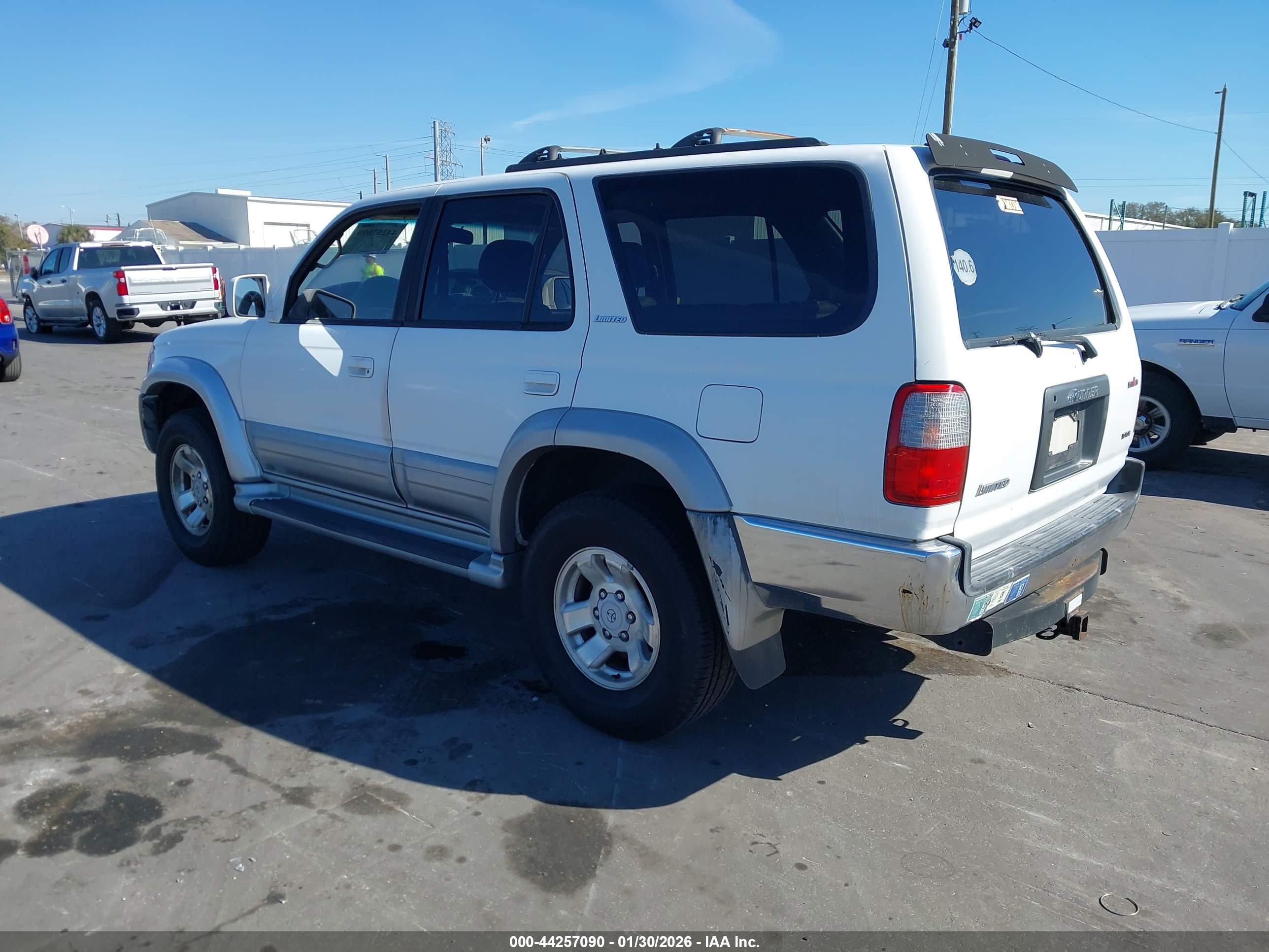 TOYOTA 4RUNNER image 3