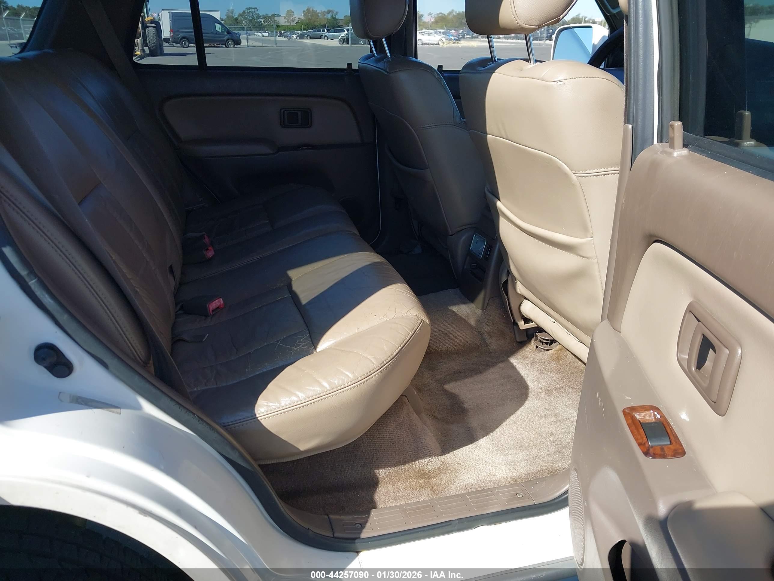TOYOTA 4RUNNER image 8