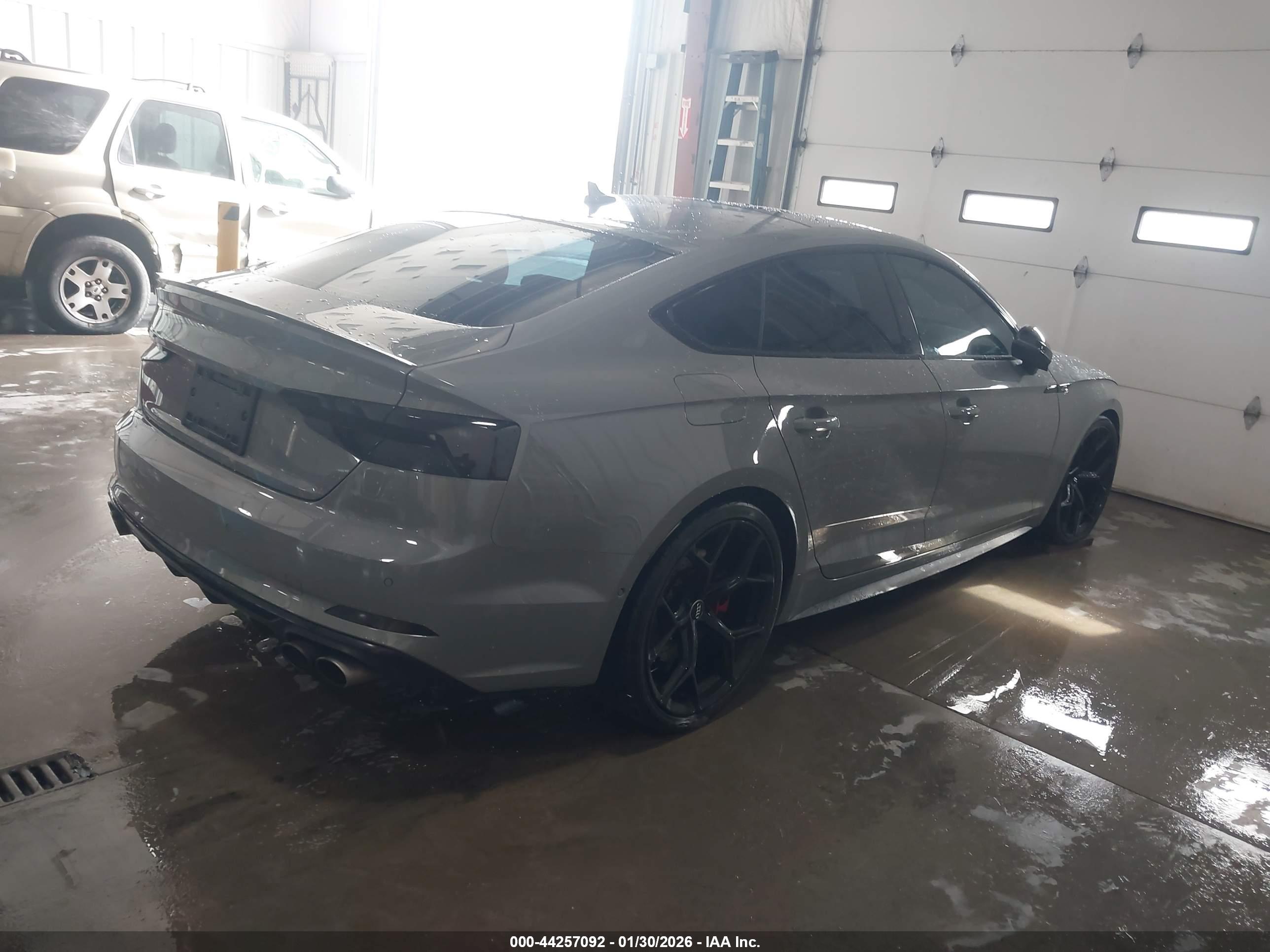 AUDI S5 image 4