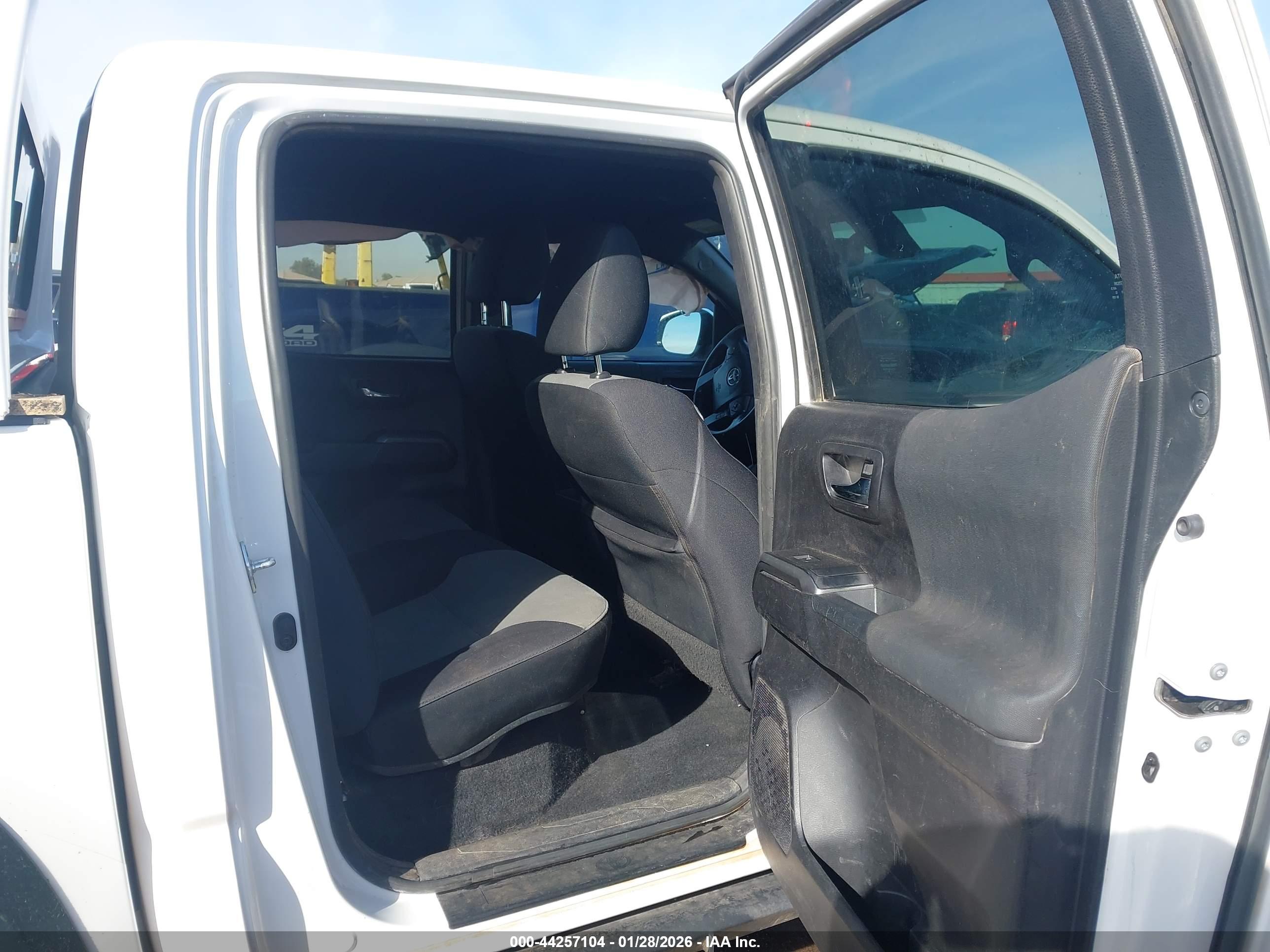 TOYOTA TACOMA image 5