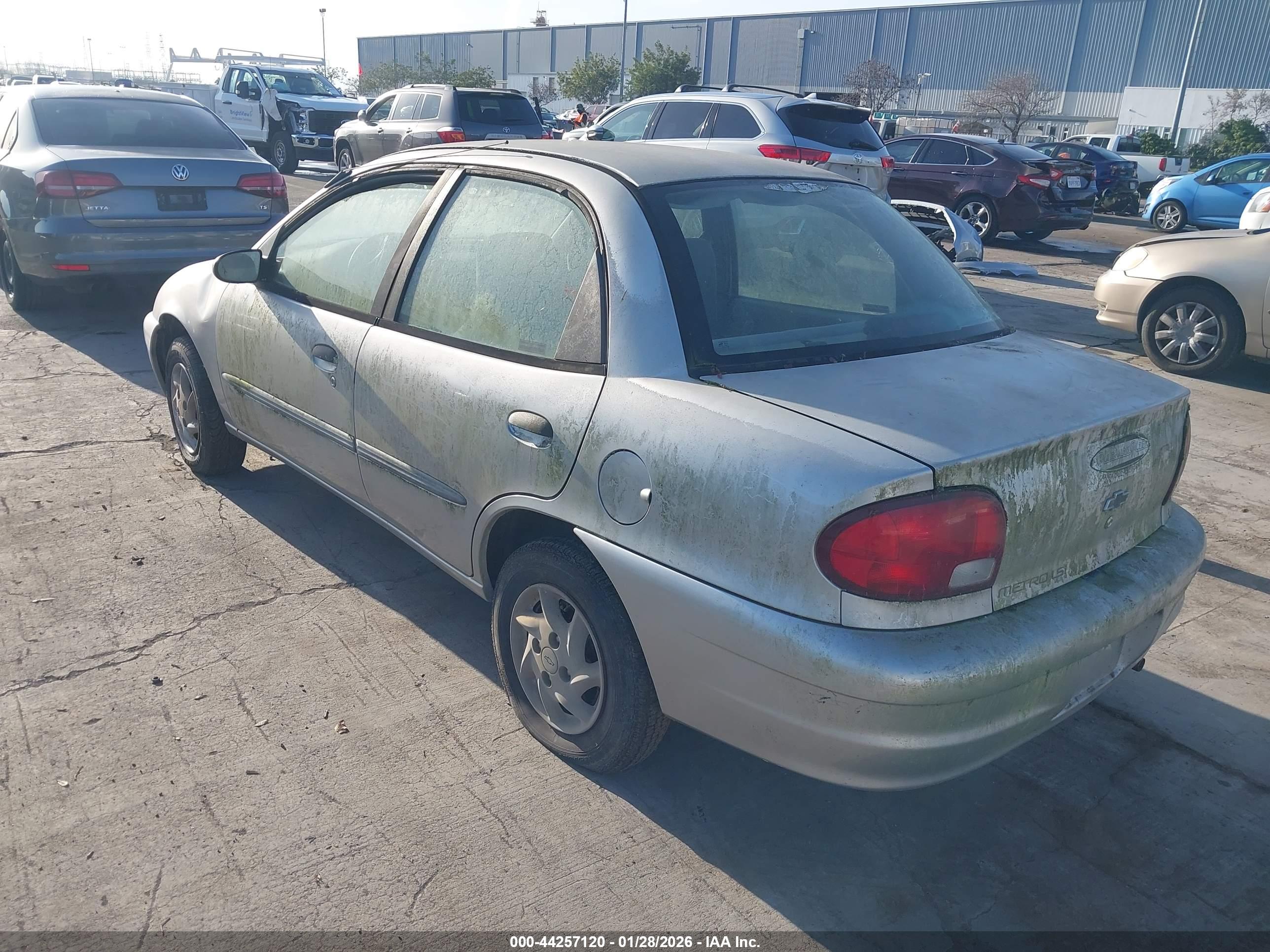 CHEVROLET METRO image 3