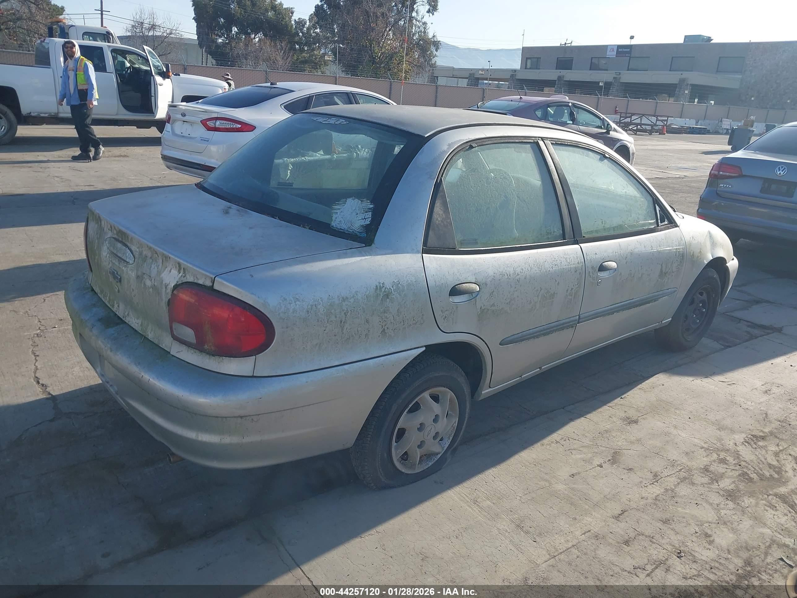 CHEVROLET METRO image 4