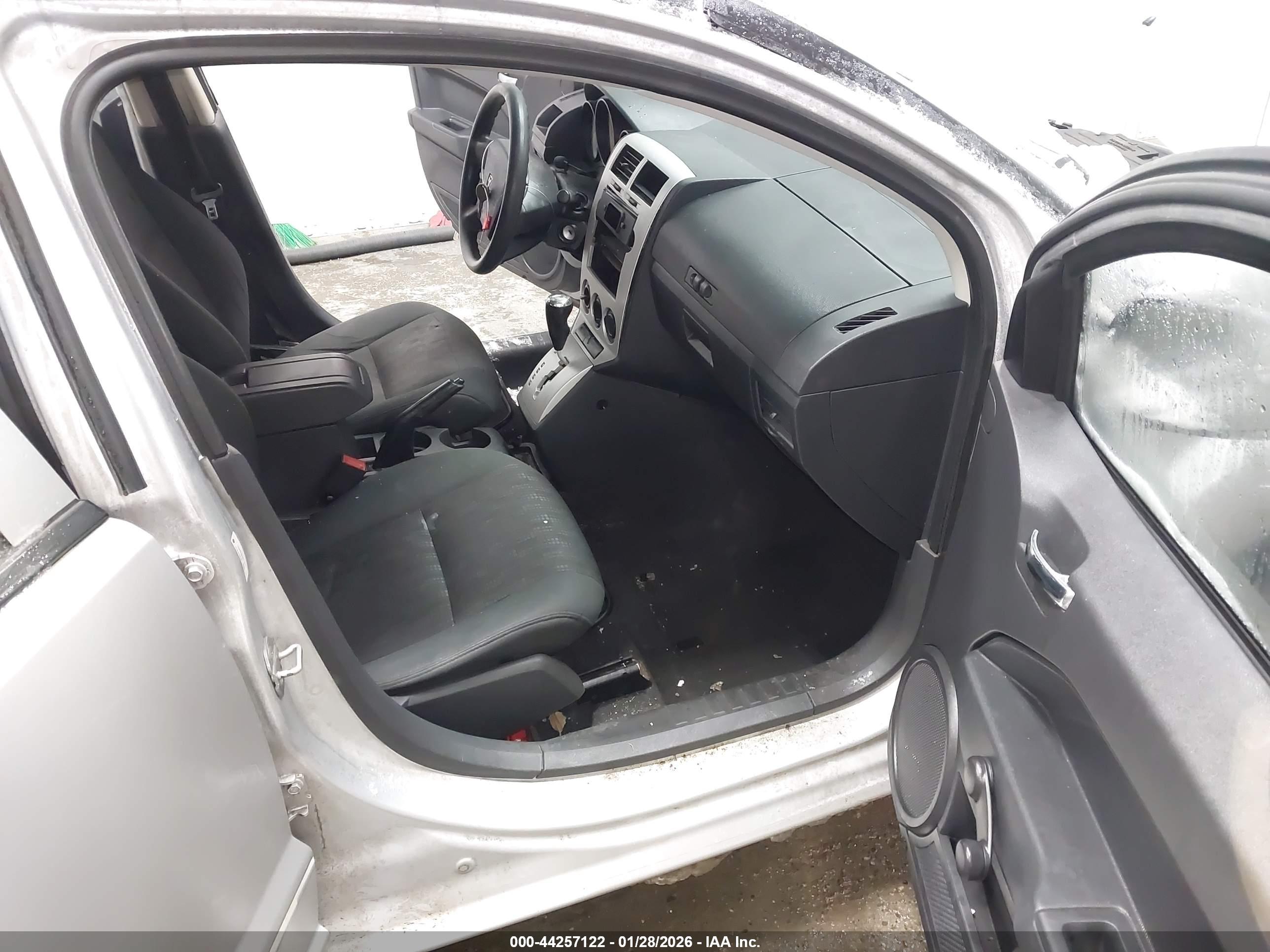 DODGE CALIBER image 5