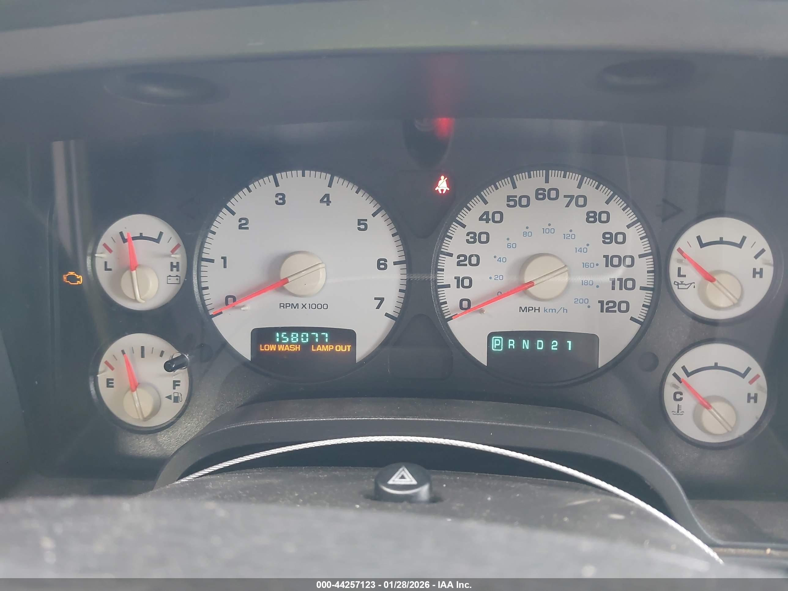 DODGE RAM image 7