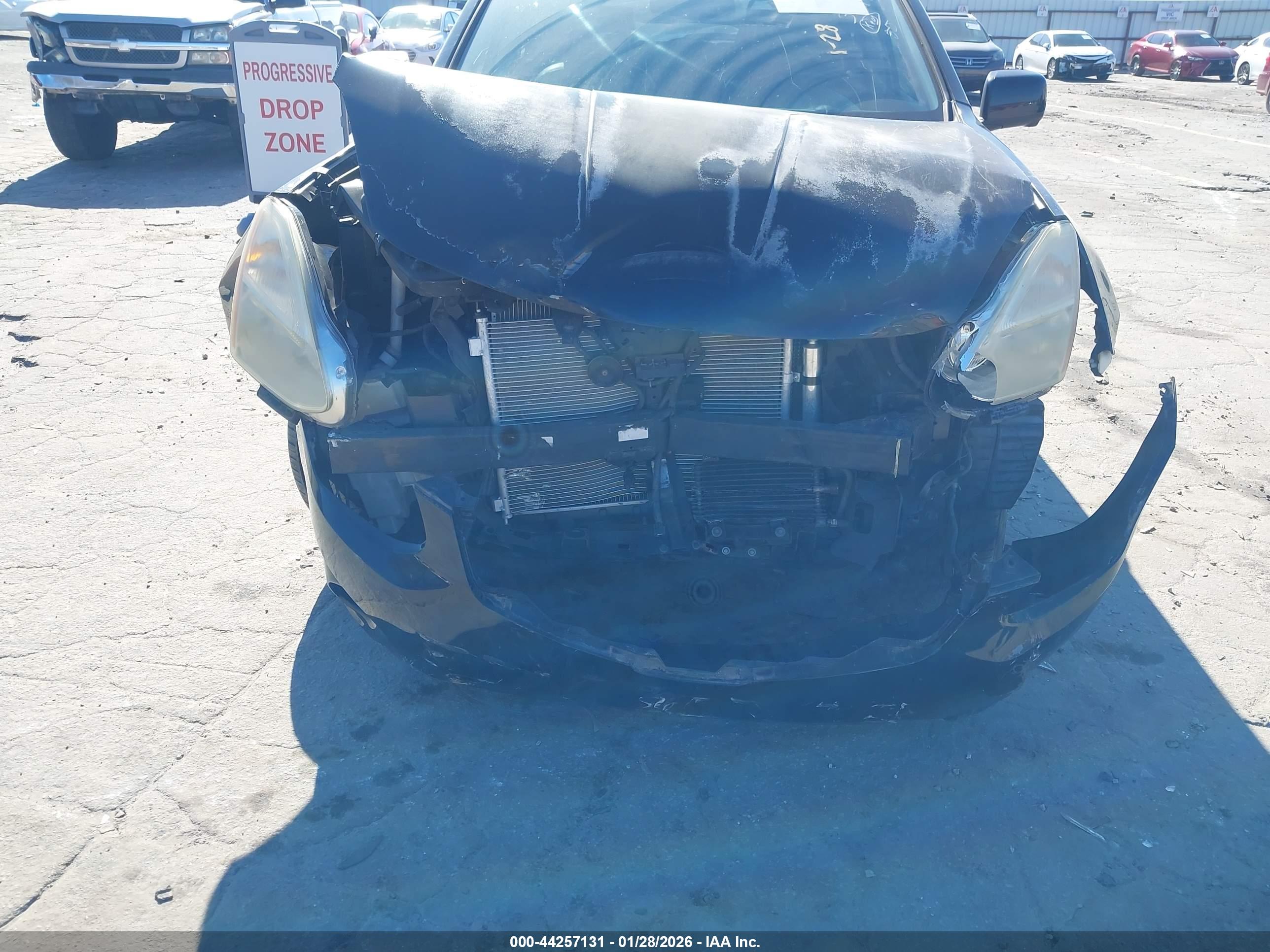 NISSAN ROGUE image 6
