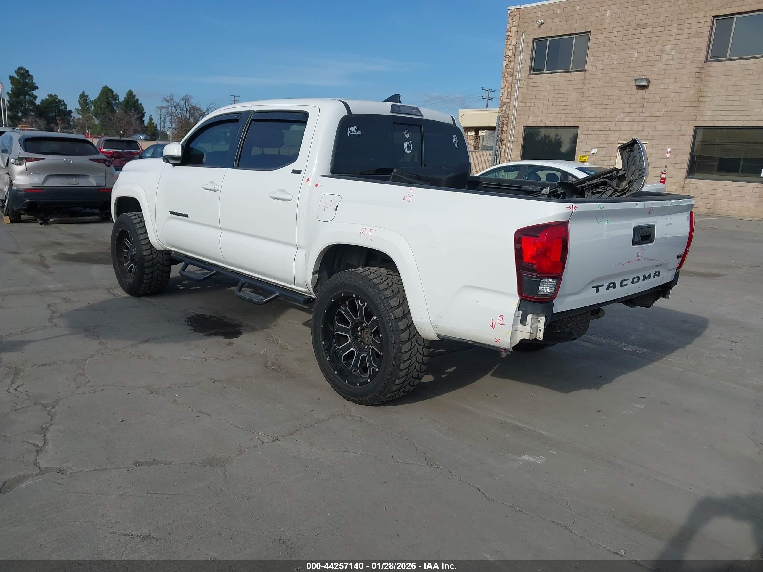 TOYOTA TACOMA image 3