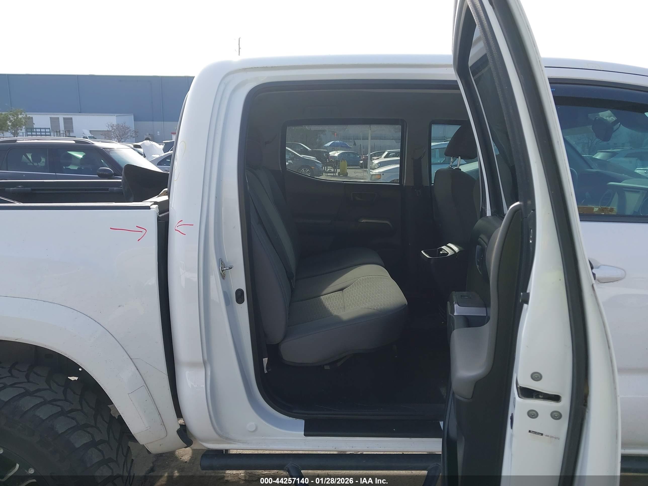 TOYOTA TACOMA image 8