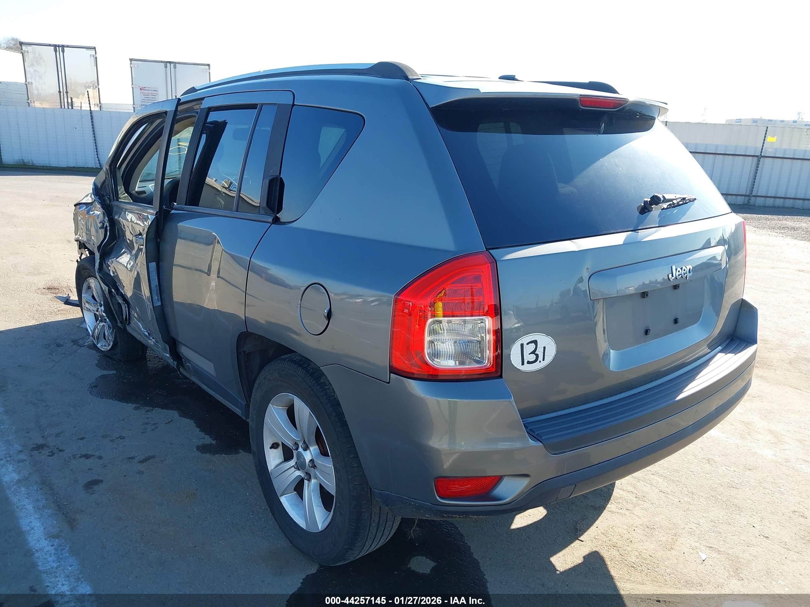 JEEP COMPASS image 3