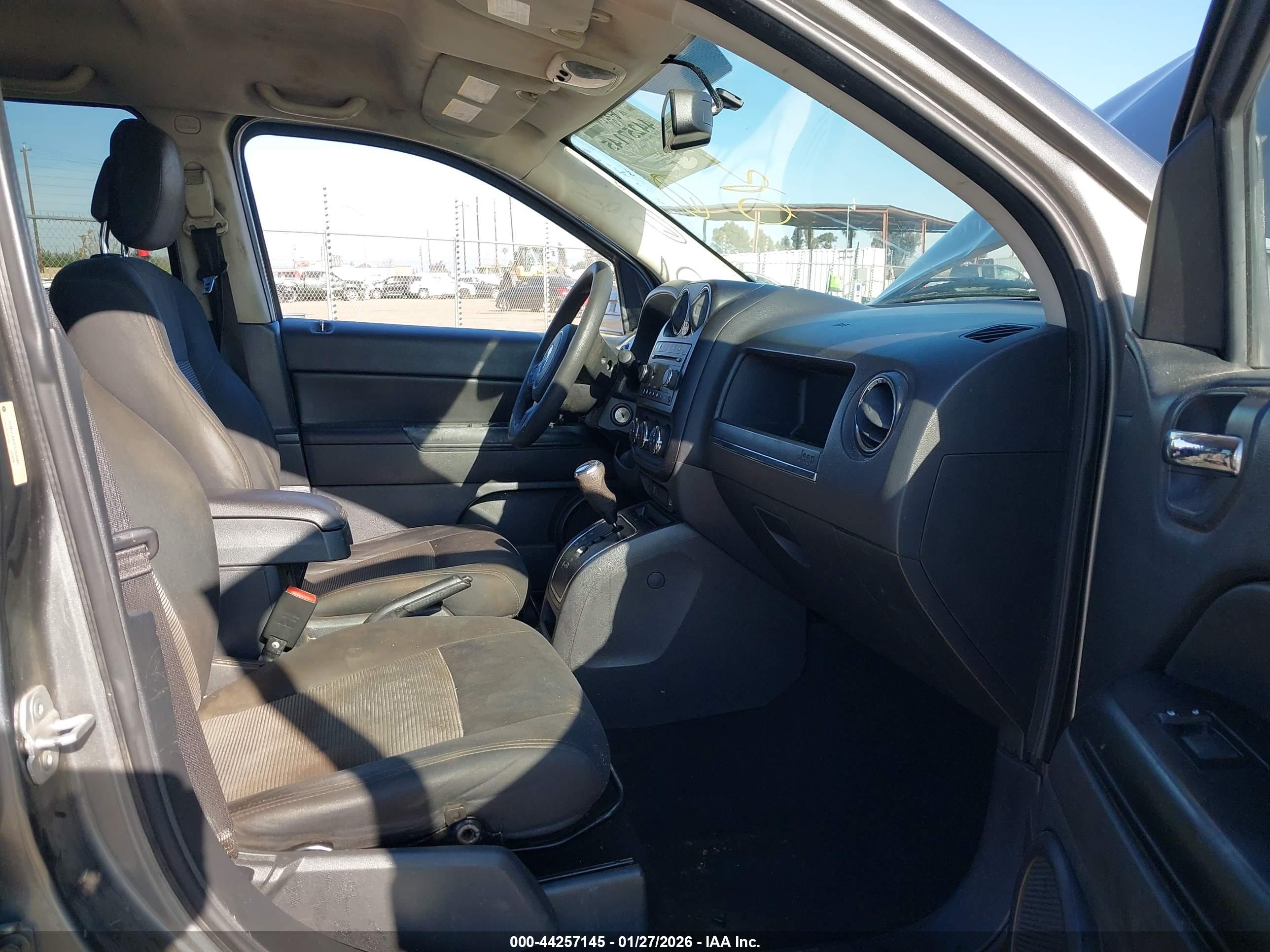 JEEP COMPASS image 5