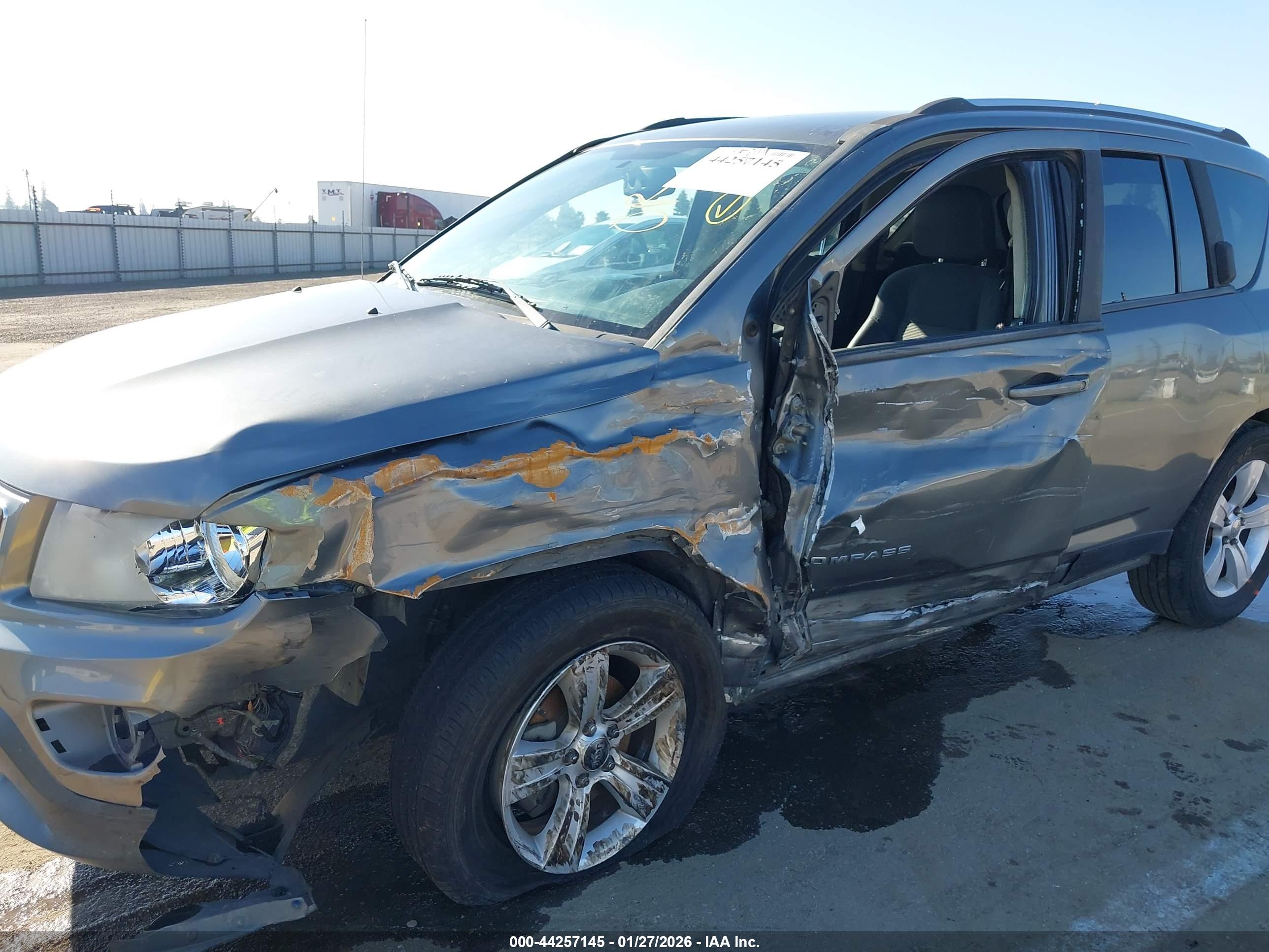 JEEP COMPASS image 6