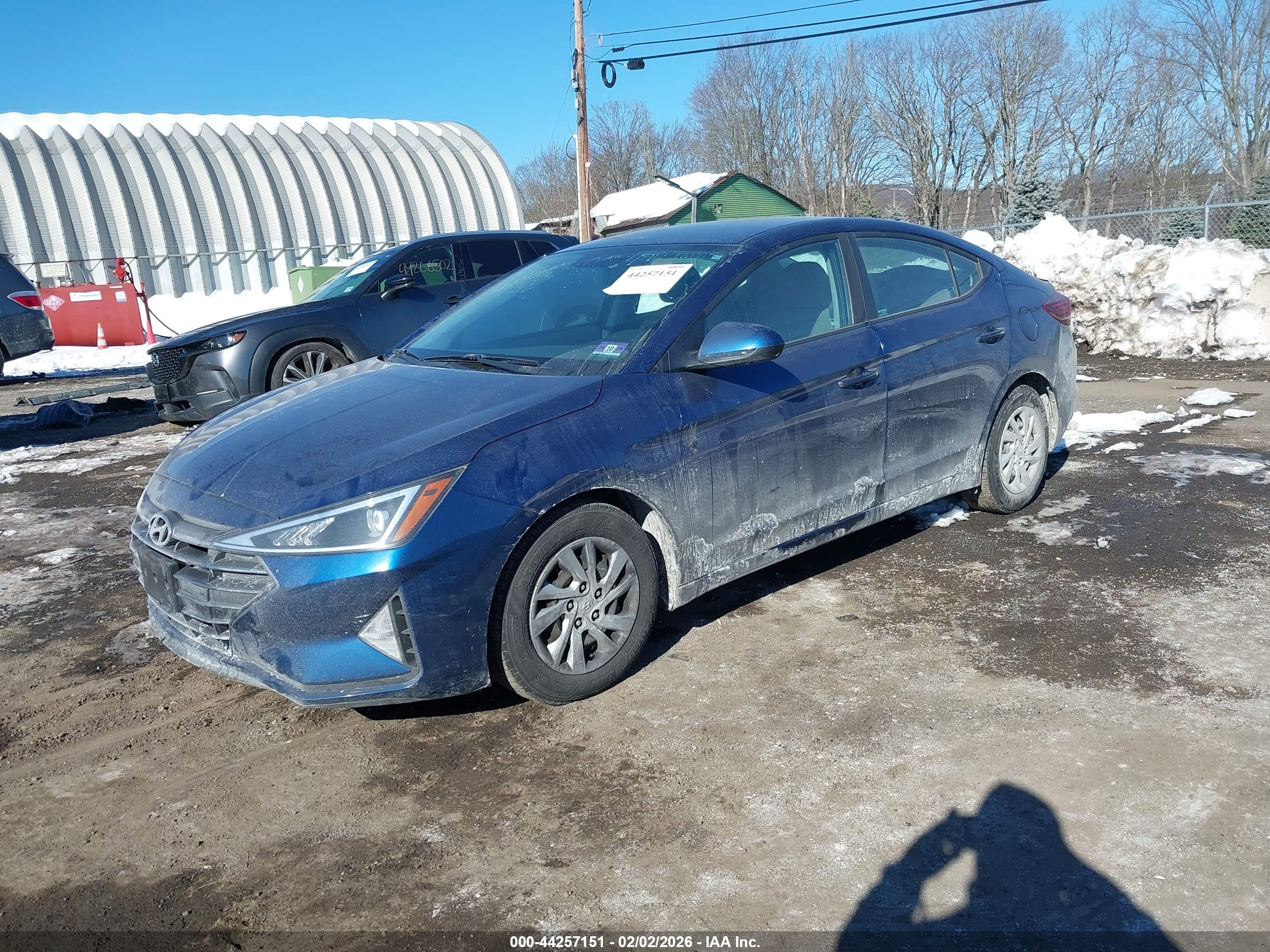 HYUNDAI ELANTRA image 2