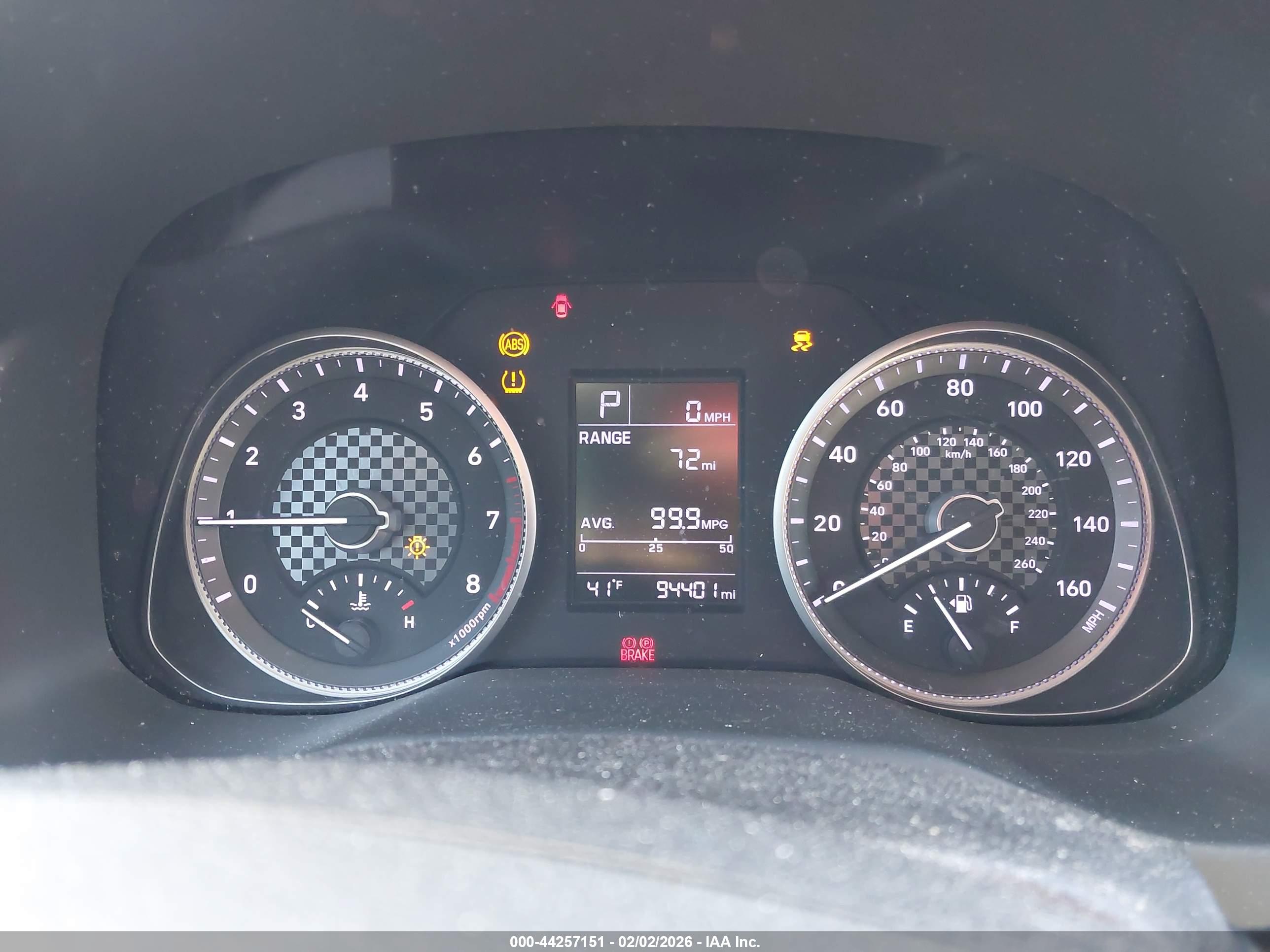 HYUNDAI ELANTRA image 7