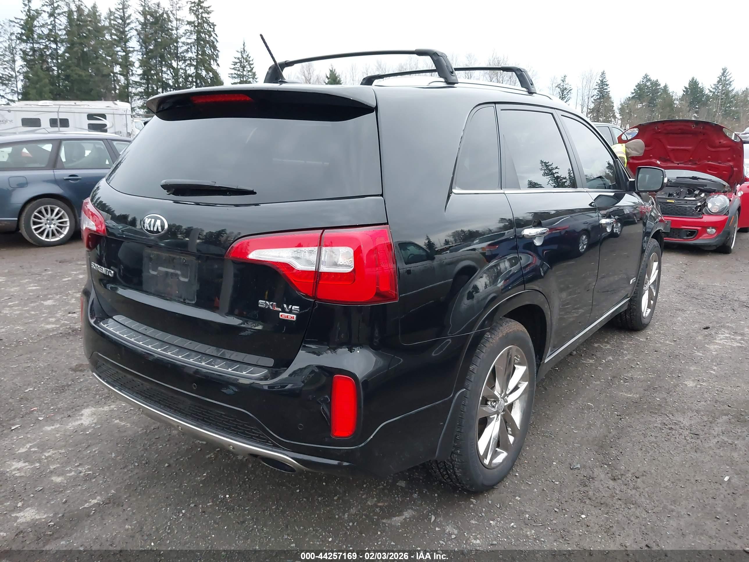 KIA SORENTO image 4